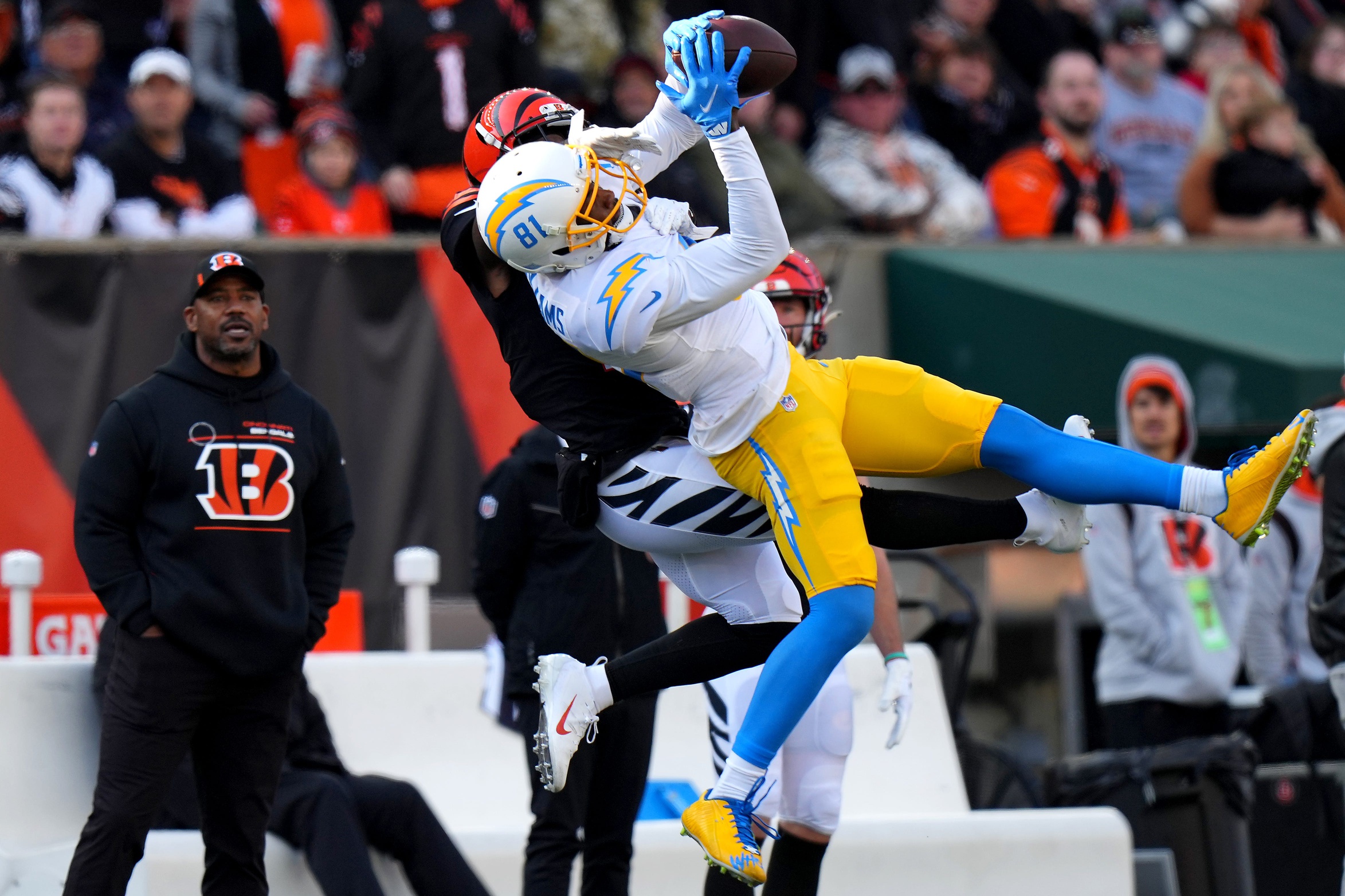 nfl picks Mike Williams los angeles chargers predictions best bet odds