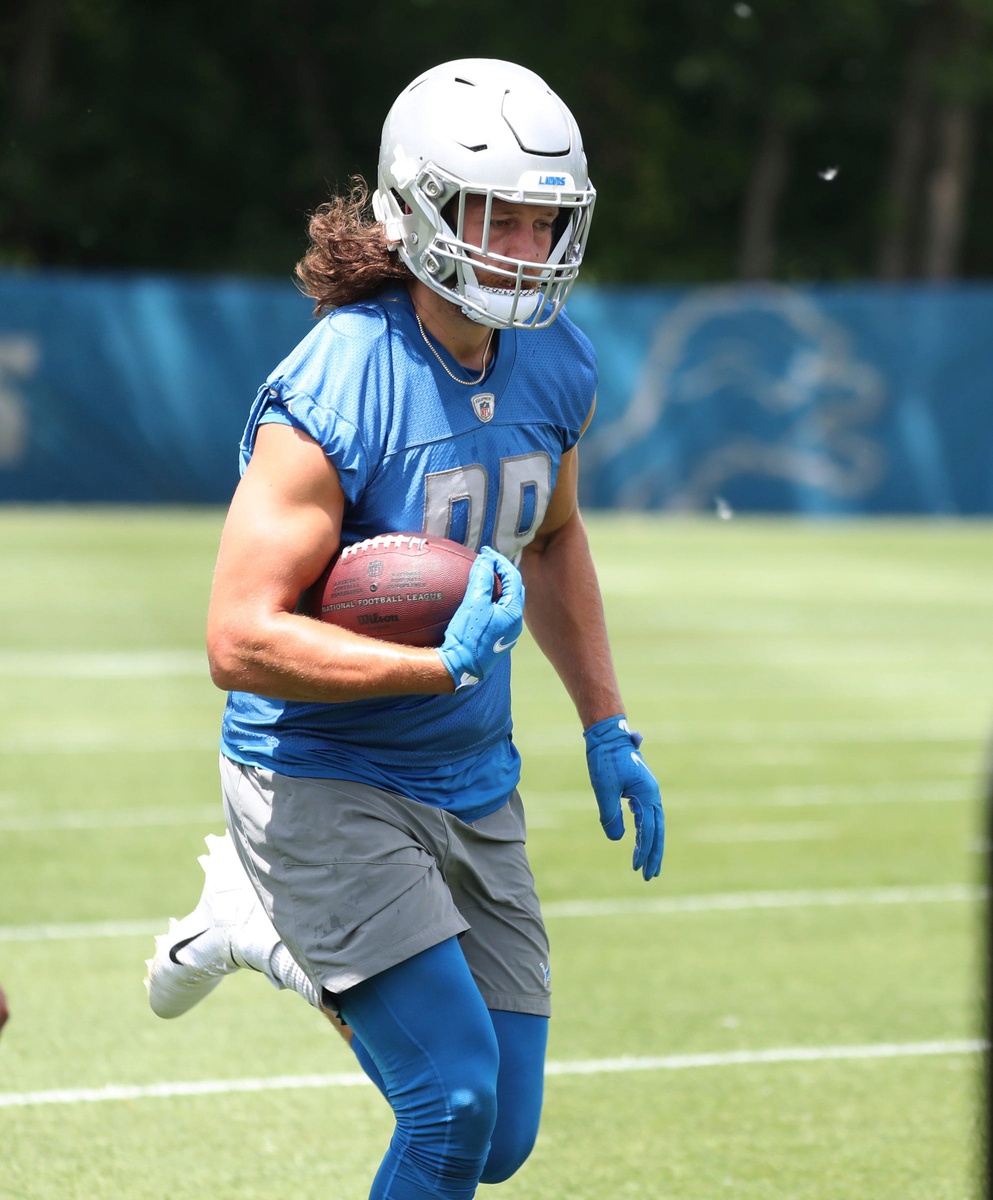 nfl picks T.J. Hockenson detroit lions predictions best bet odds