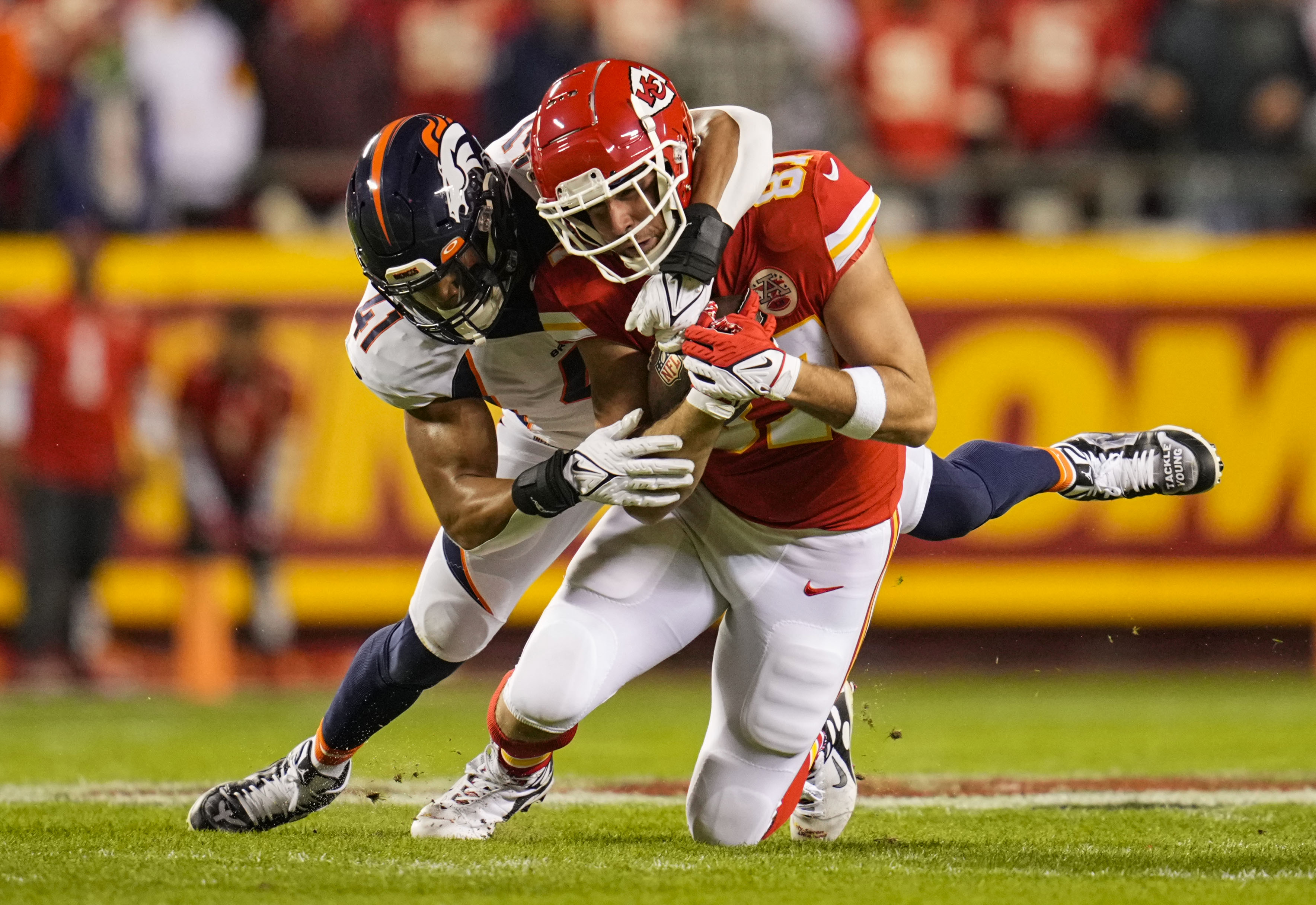 NFL predictions Travis Kelce Kansas City Chiefs Week 14 opening line report and picks