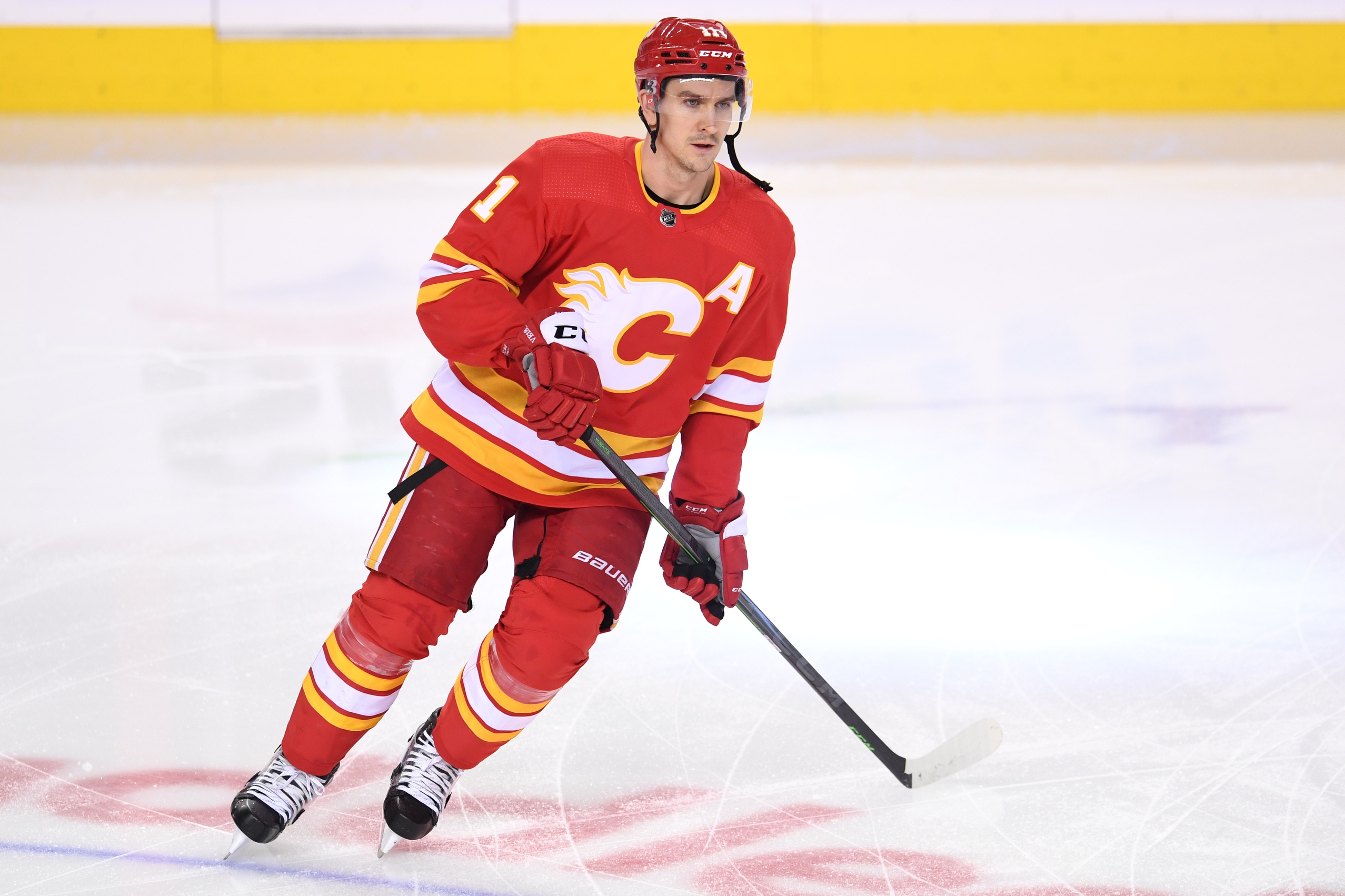 nhl picks Mikael Backlund Calgary Flames predictions best bet odds