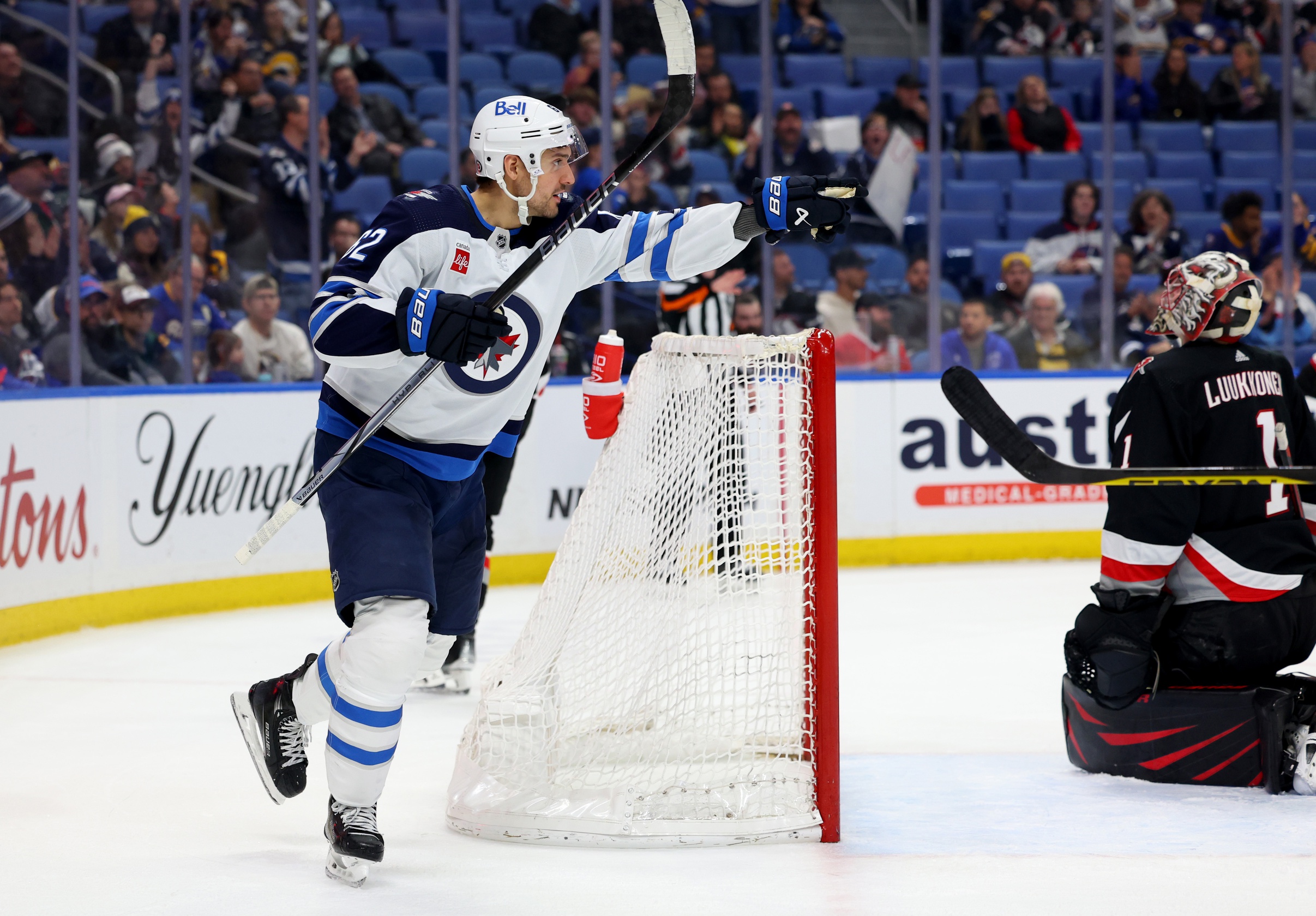 nhl picks Nino Niederreiter Winnipeg Jets nhl picks predictions best bet odds