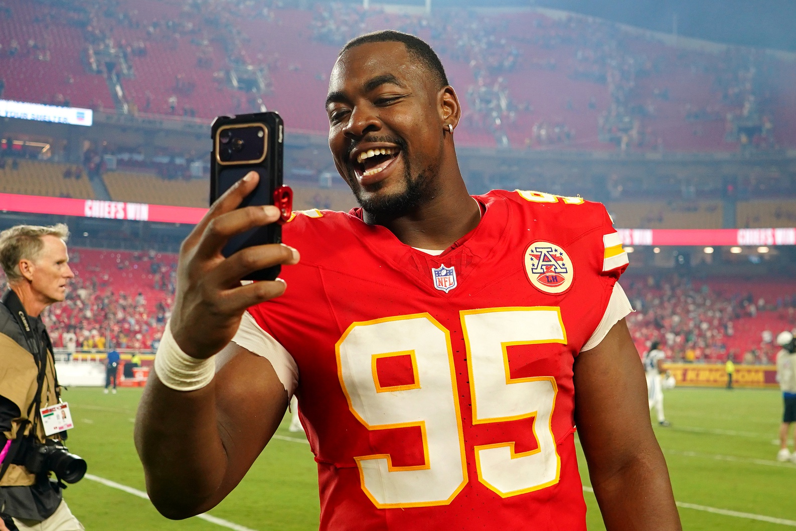 Ridiculous things NFL players did to earn late season incentives Chris Jones