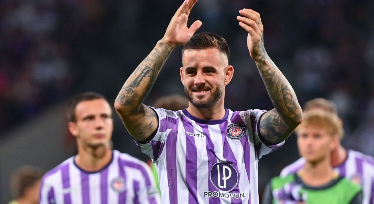 soccer picks Aron Donnum Toulouse predictions best bet odds