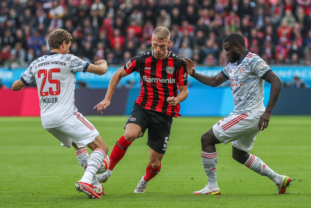 soccer picks Mitchell Bakker Bayer Leverkusen predictions best bet odds