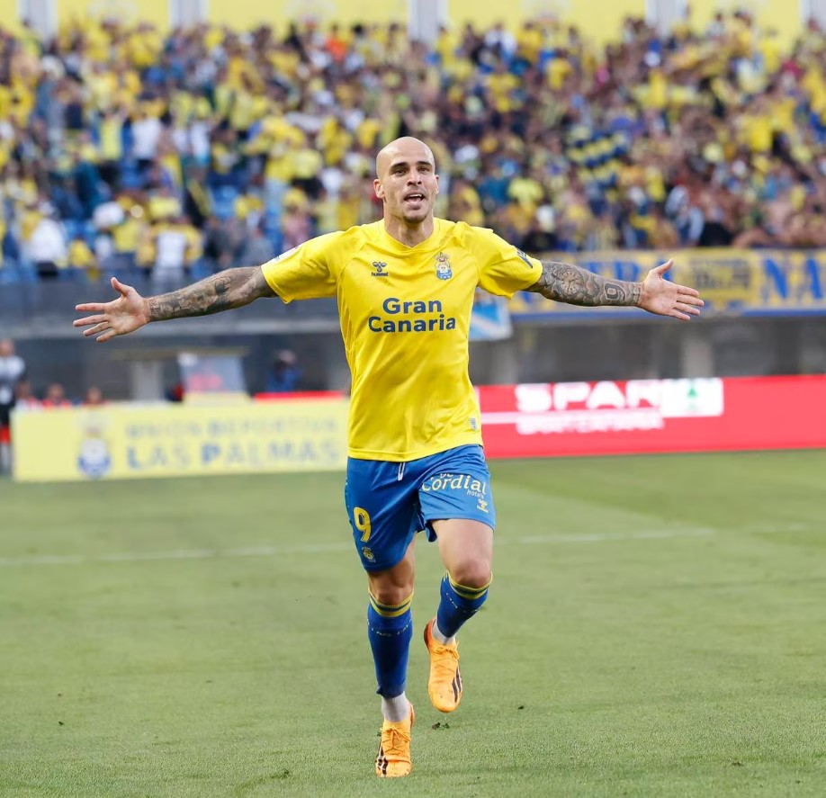 soccer picks Sandro Ramirez Las Palmas predictions best bet odds