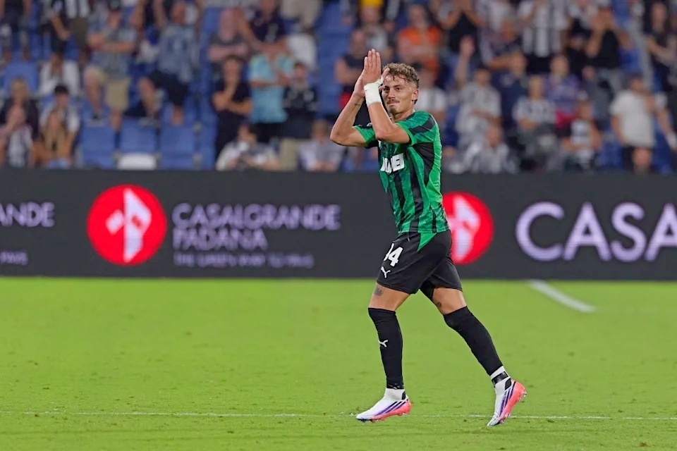 soccer picks Sebastiano Esposito Sassuolo predictions best bet odds