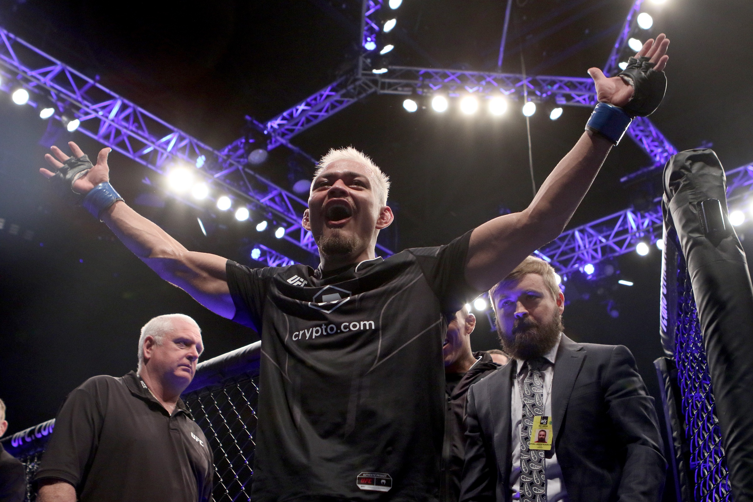 ufc picks Elves Brener ufc predictions best bet odds