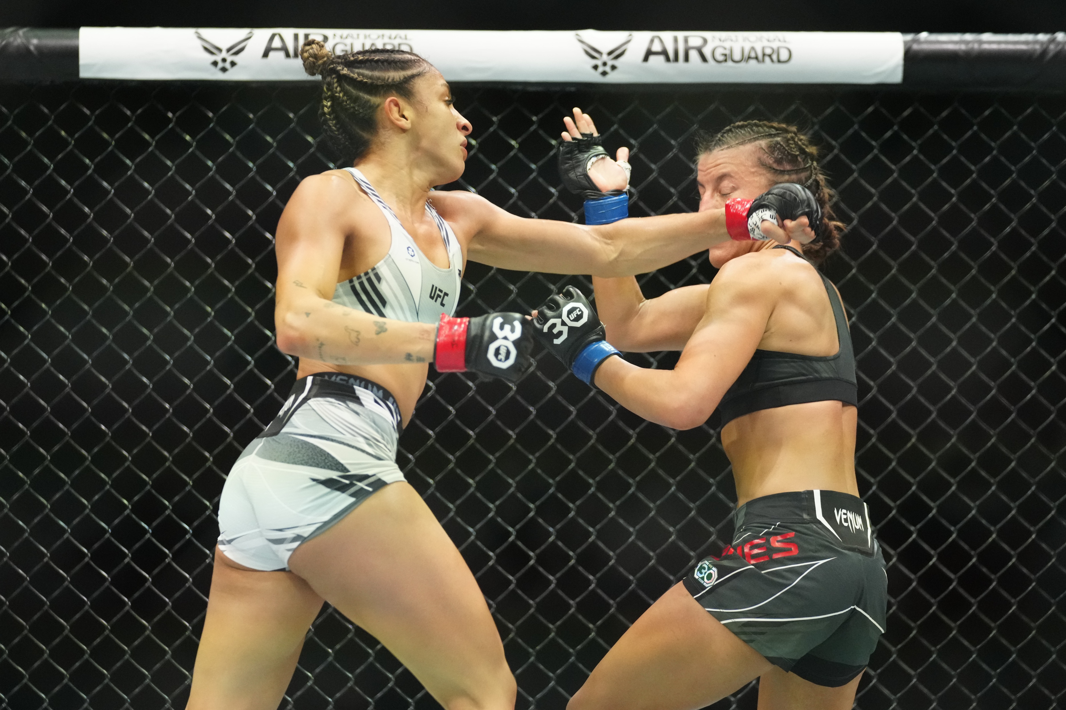 ufc picks Jaqueline Amorim ufc predictions best bet odds