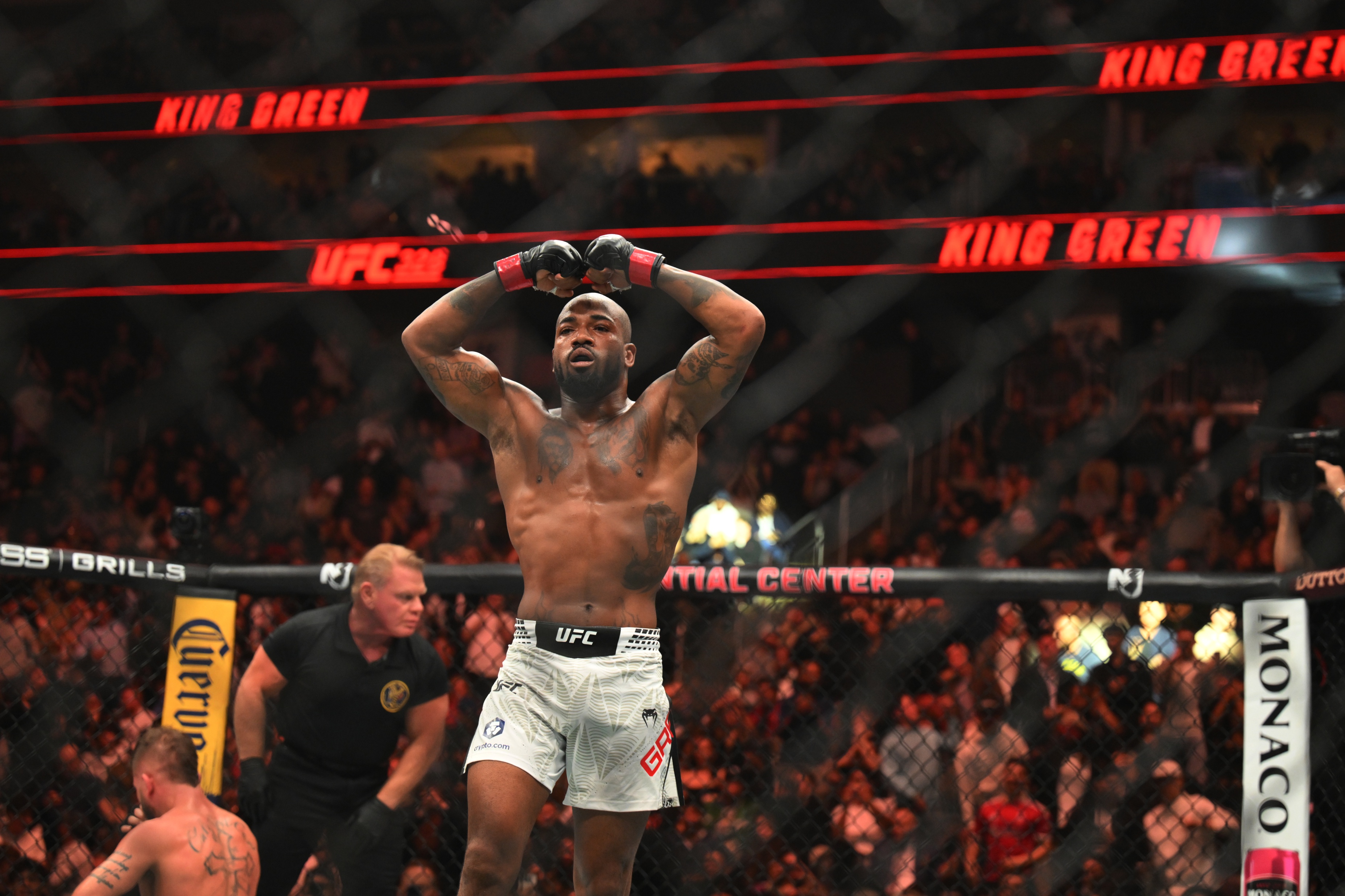ufc picks King Green predictions best bet odds