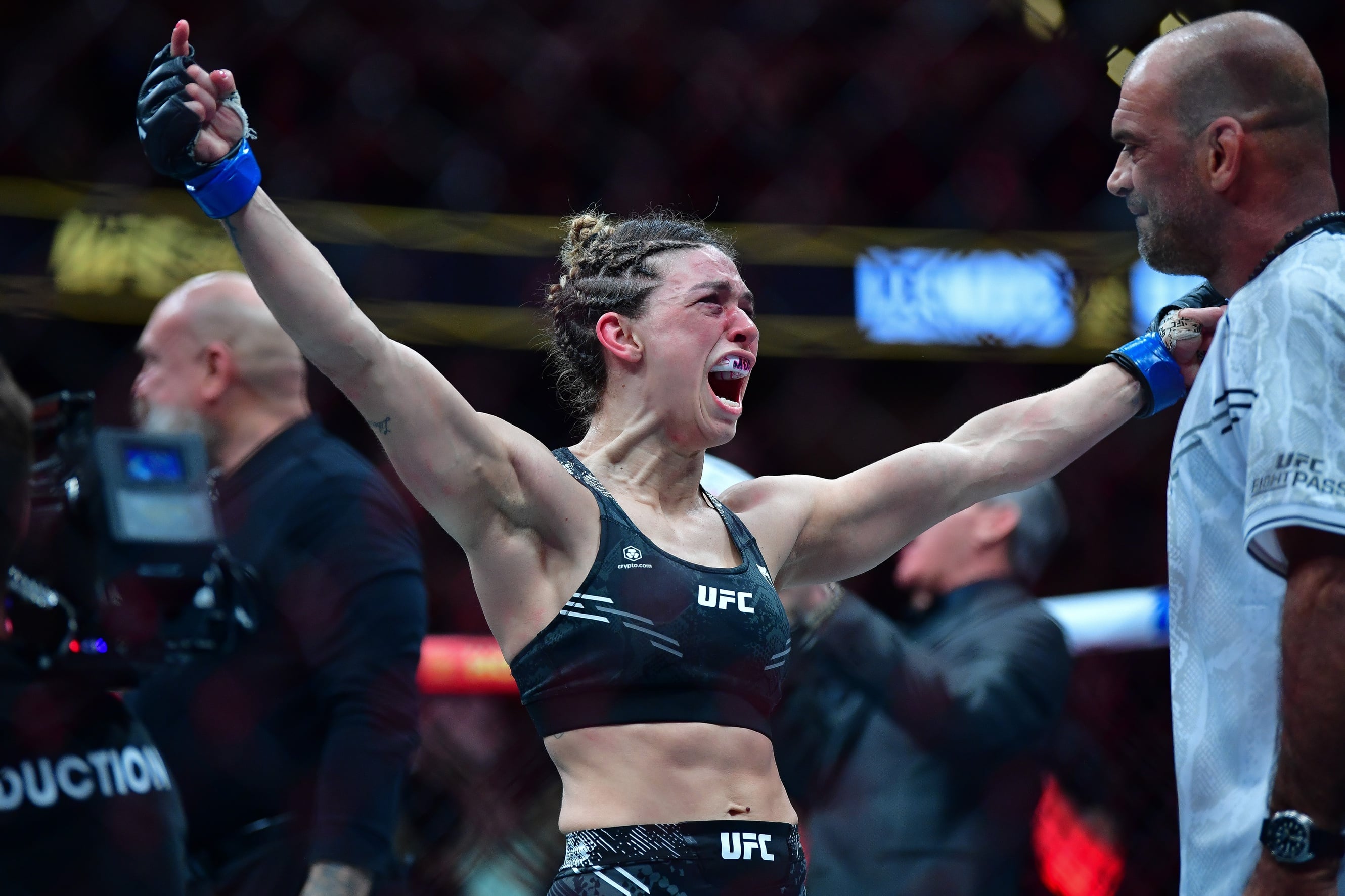 Mackenzie Dern vs Gillian Robertson Pick, 08/15/2026 Predictions UFC 330 Odds