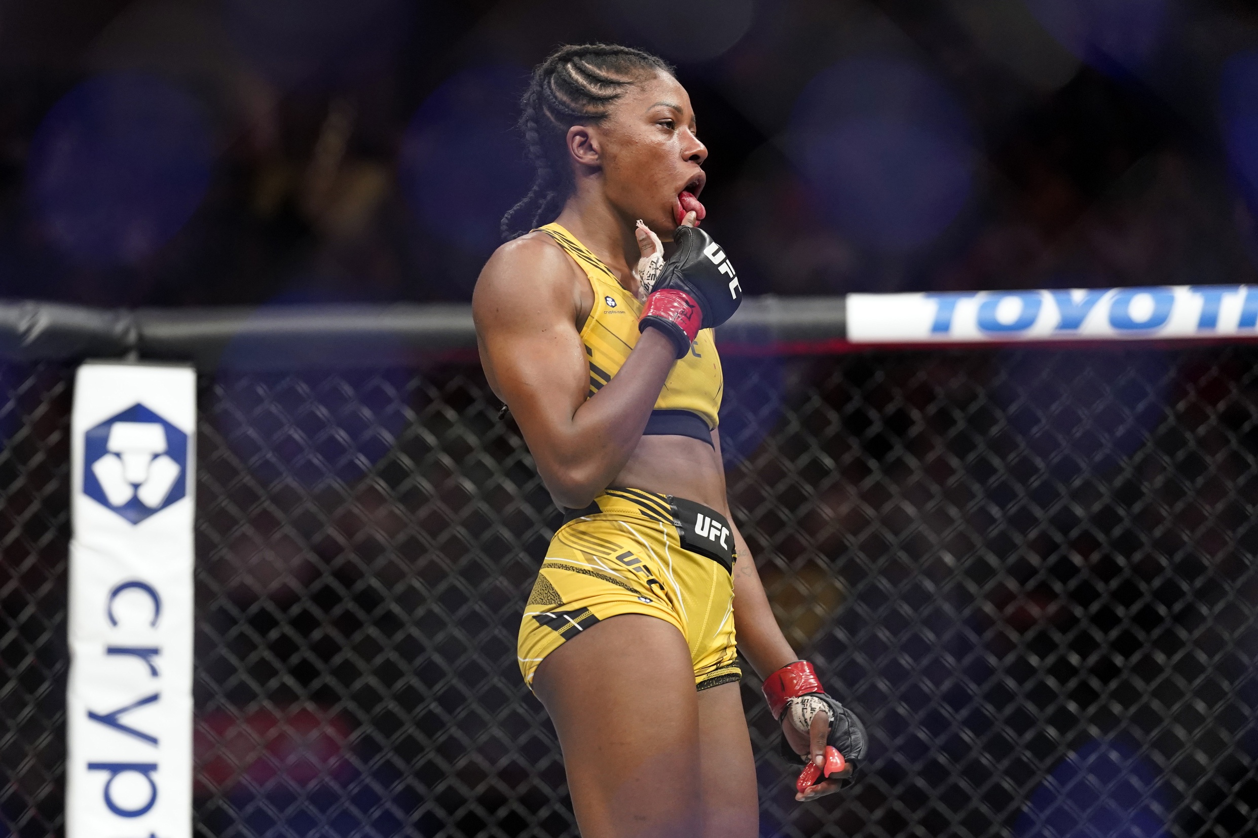 ufc picks Maria Oliveira ufc predictions best bet odds