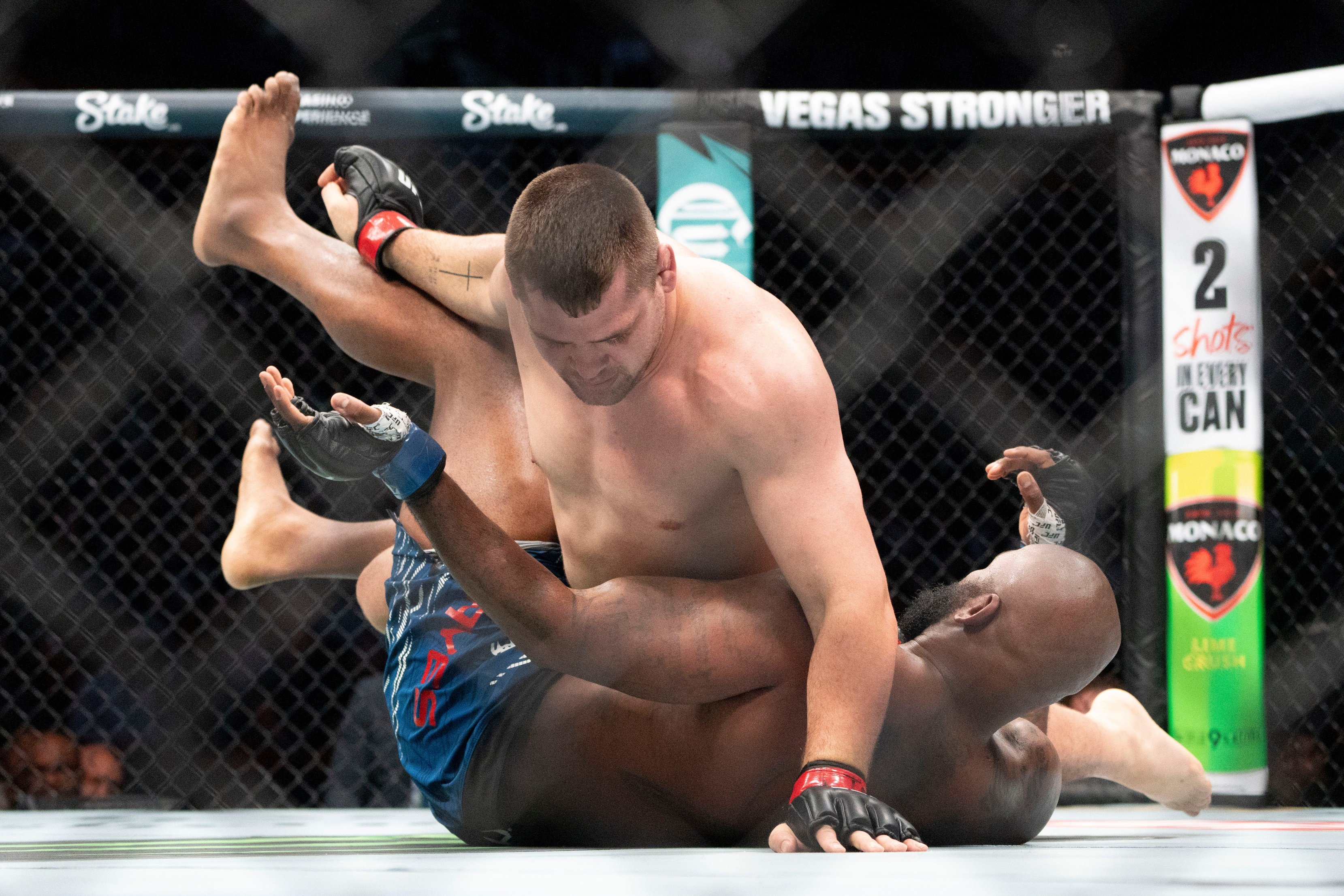 ufc picks Thomas Petersen predictions best bet odds