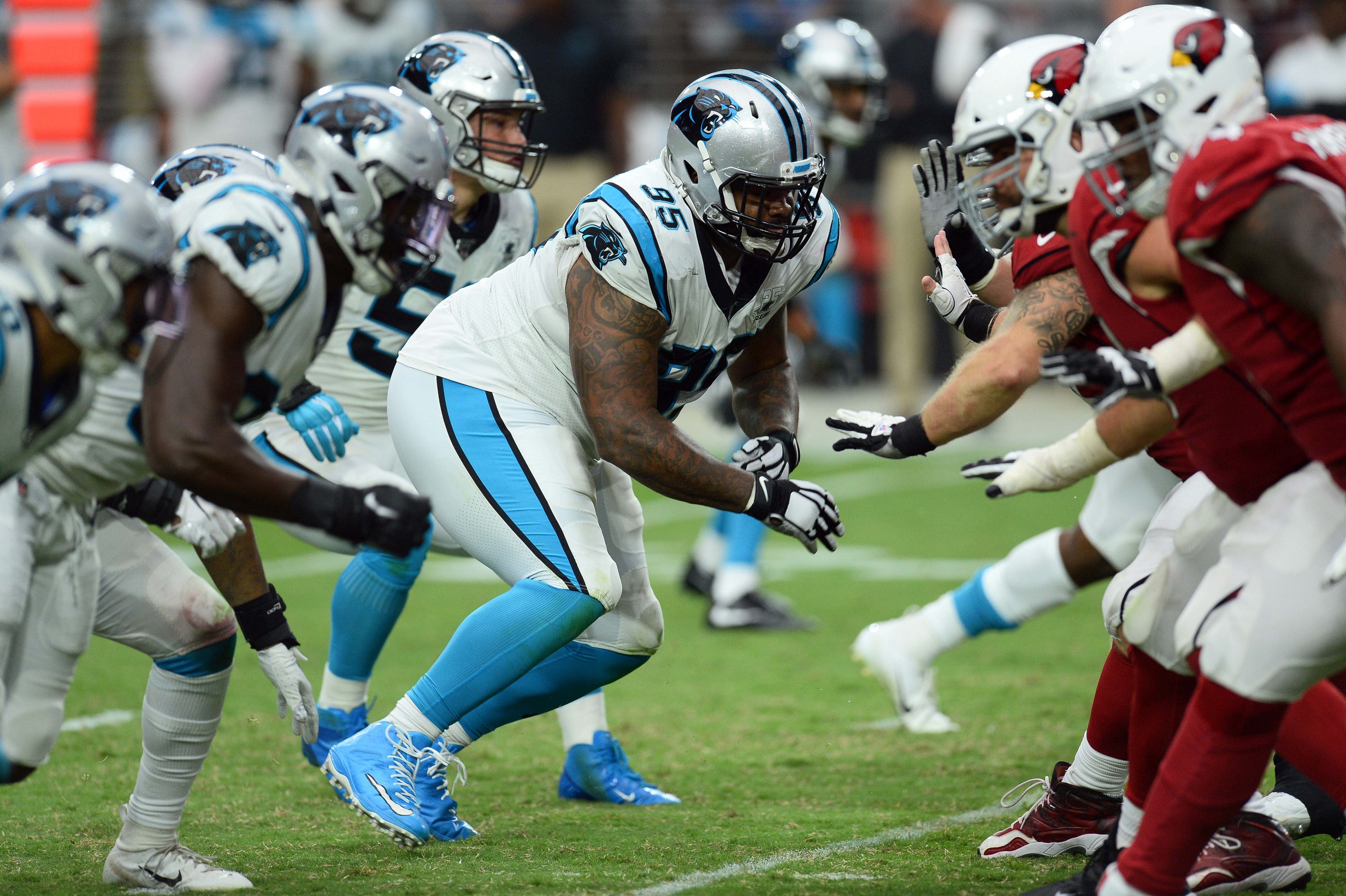Weight clauses and fat fines written into NFL contracts Dontari Poe 