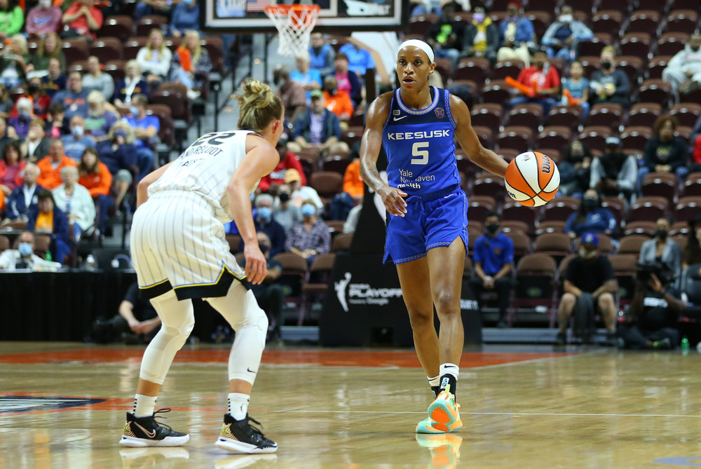 wnba picks Jasmine Thomas Connecticut Sun predictions best bet odds