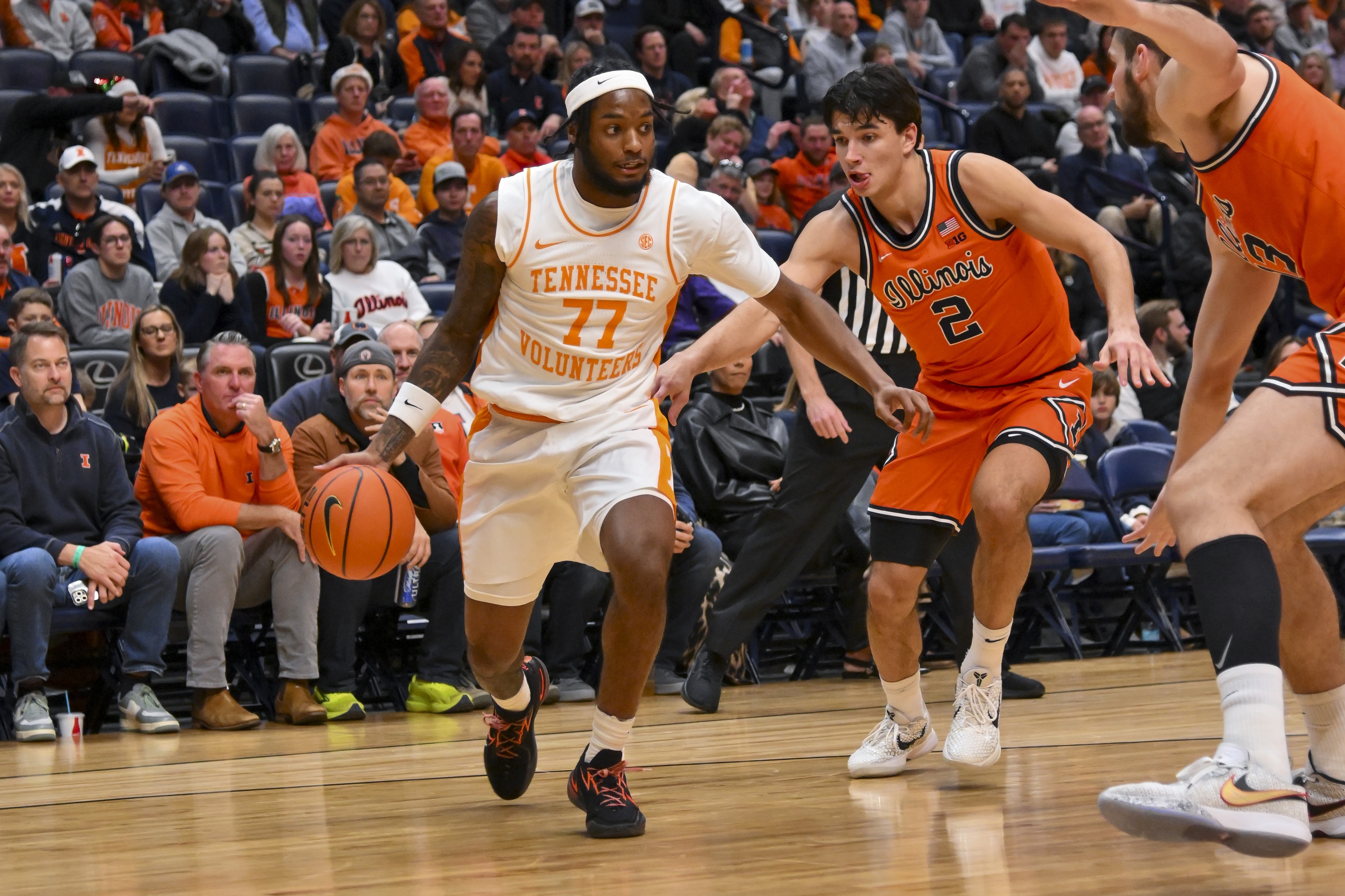 college basketball picks Amaree Abram Tennessee Volunteers predictions best bet odds