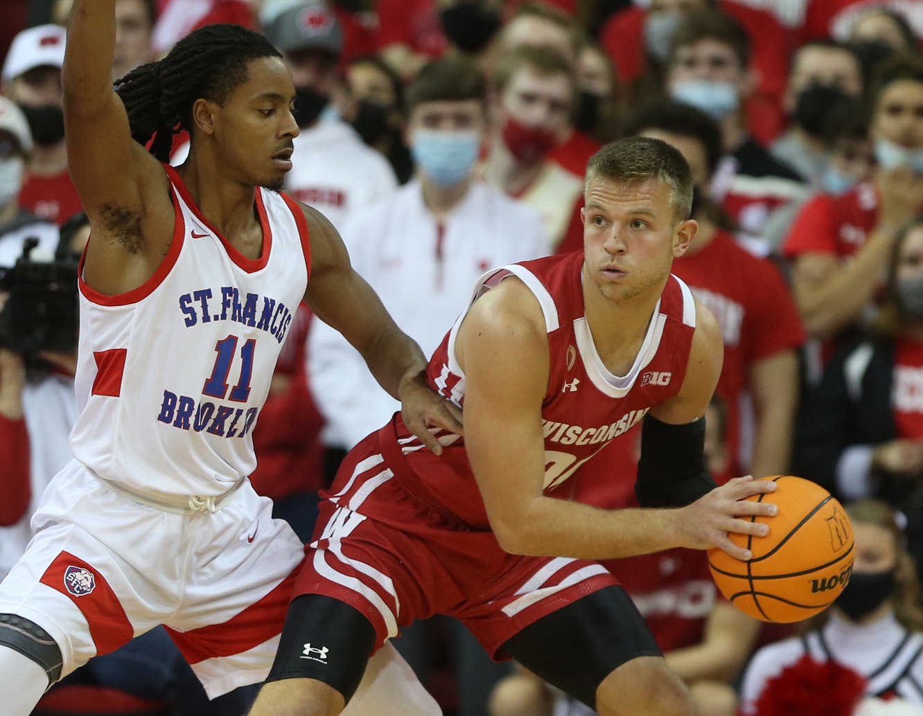 college basketball picks Brad Davison Wisconsin Badgers predictions best bet odds