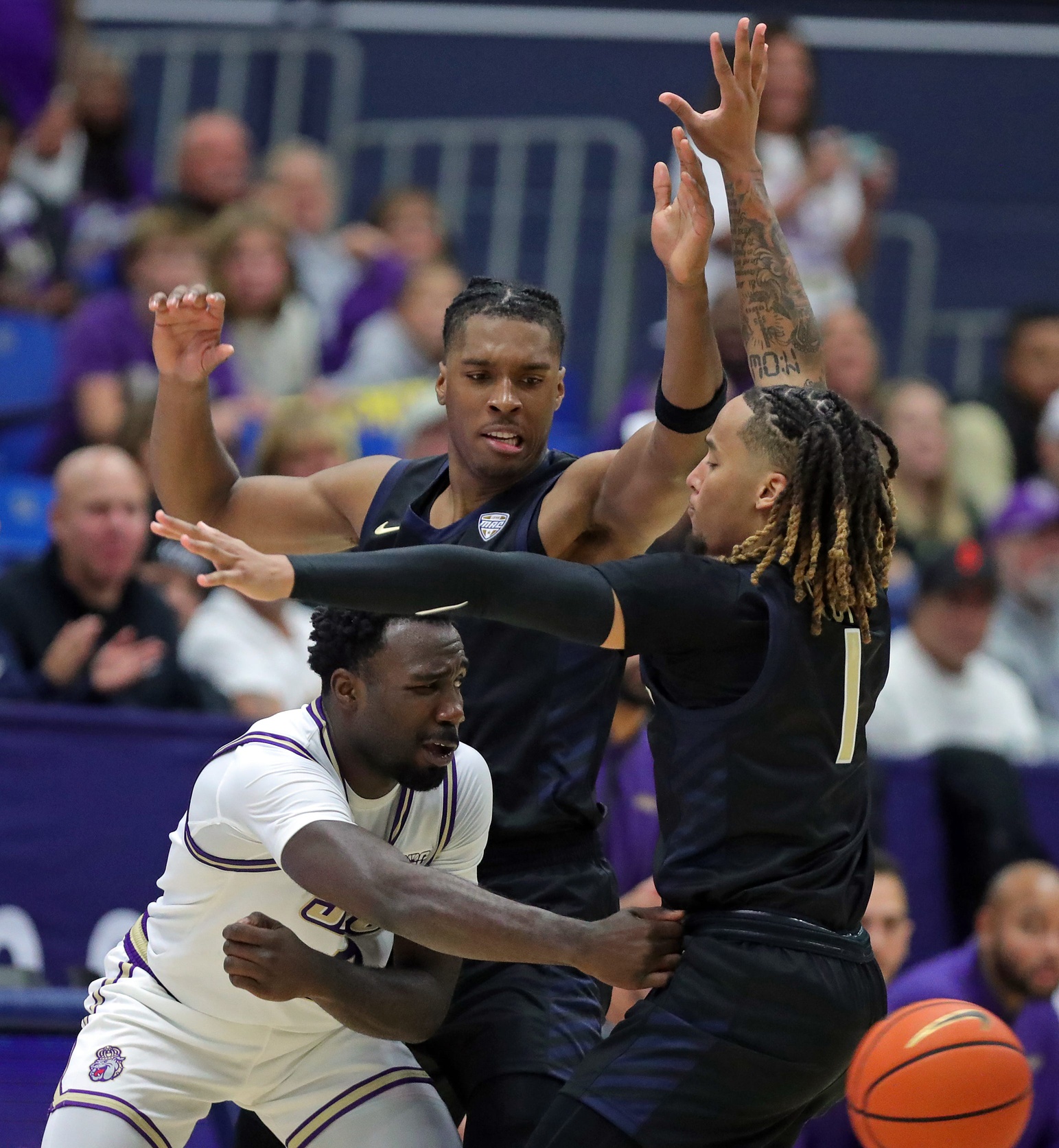 Towson Tigers vs James Madison Dukes Prediction, 11/18/2025 College Basketball Picks, Best Bets & Odds