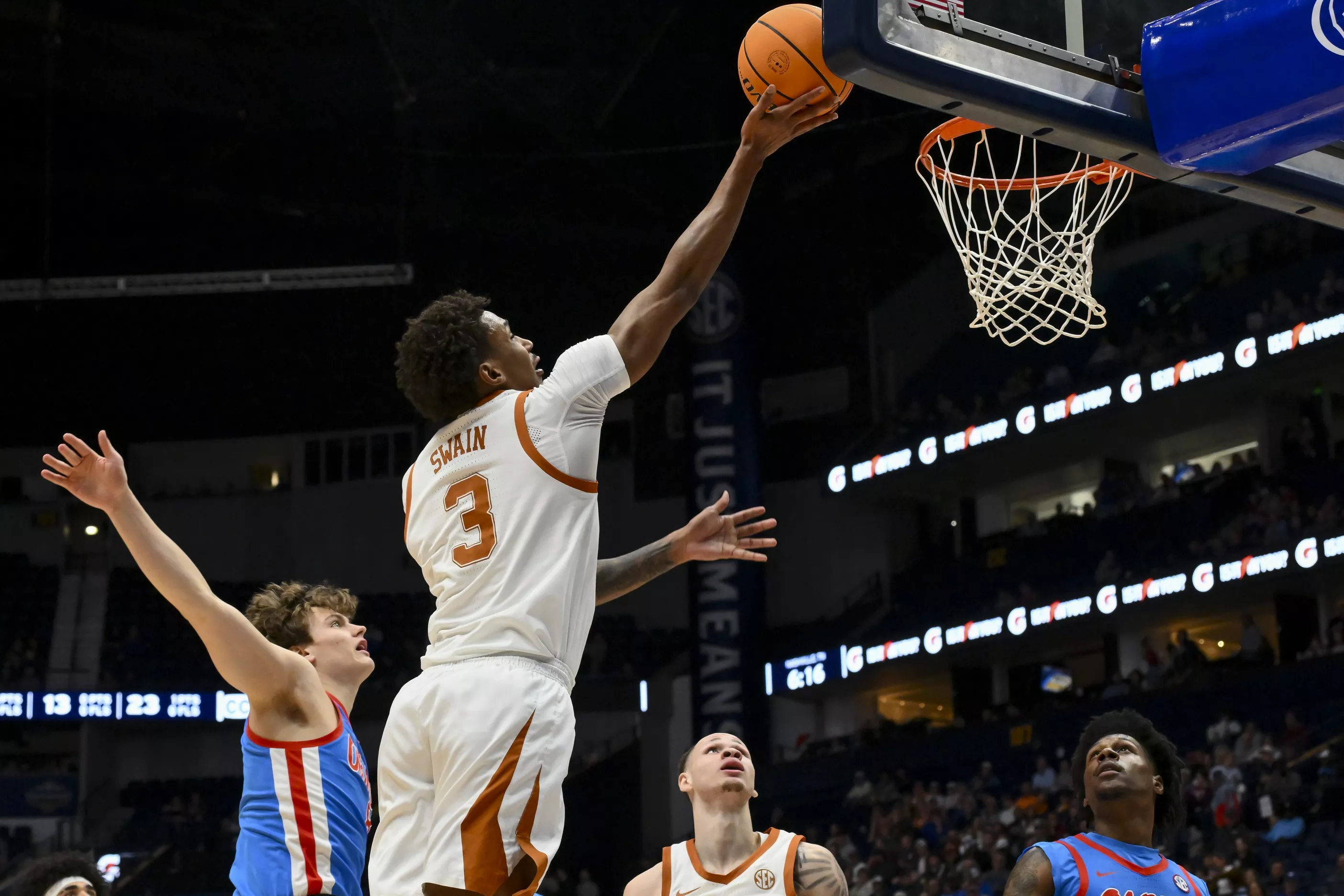 College Basketball Picks Dailyn Swain Texas Longhorns Predictions Best Bets Odds