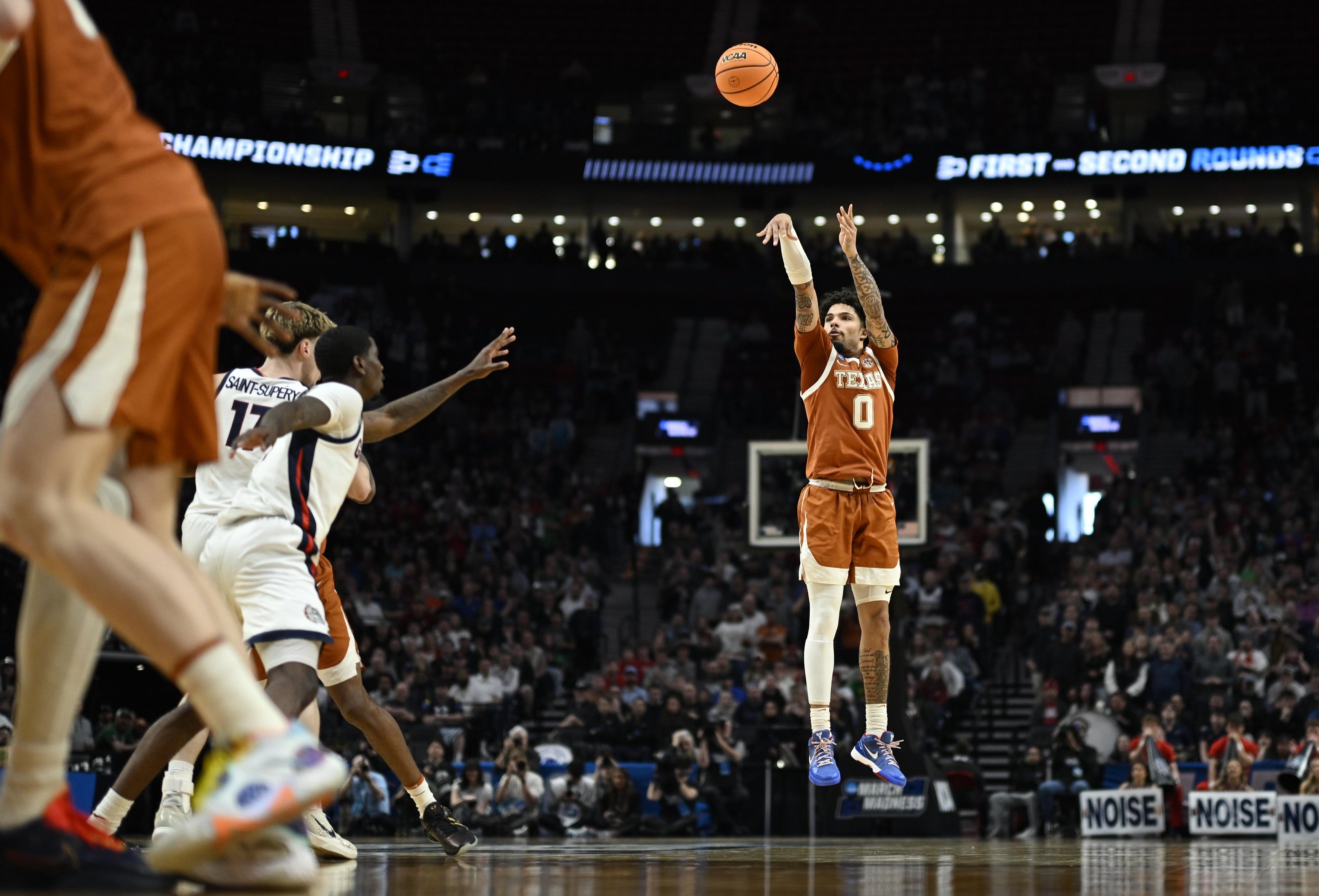 college basketball picks Jordan Pope Texas Longhorns predictions best bet odds