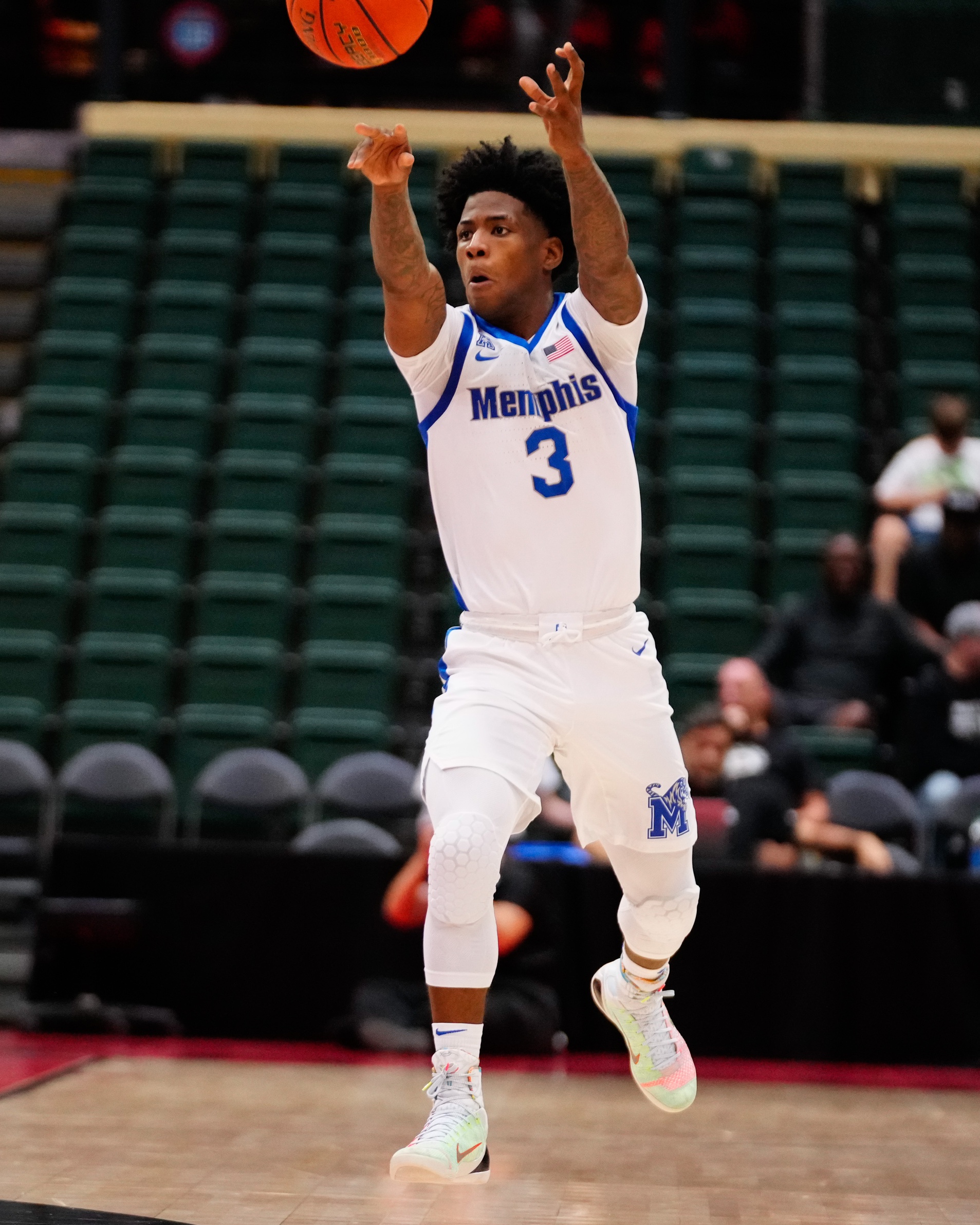 college basketball picks Kendric Davis Memphis Tigers predictions best bet odds
