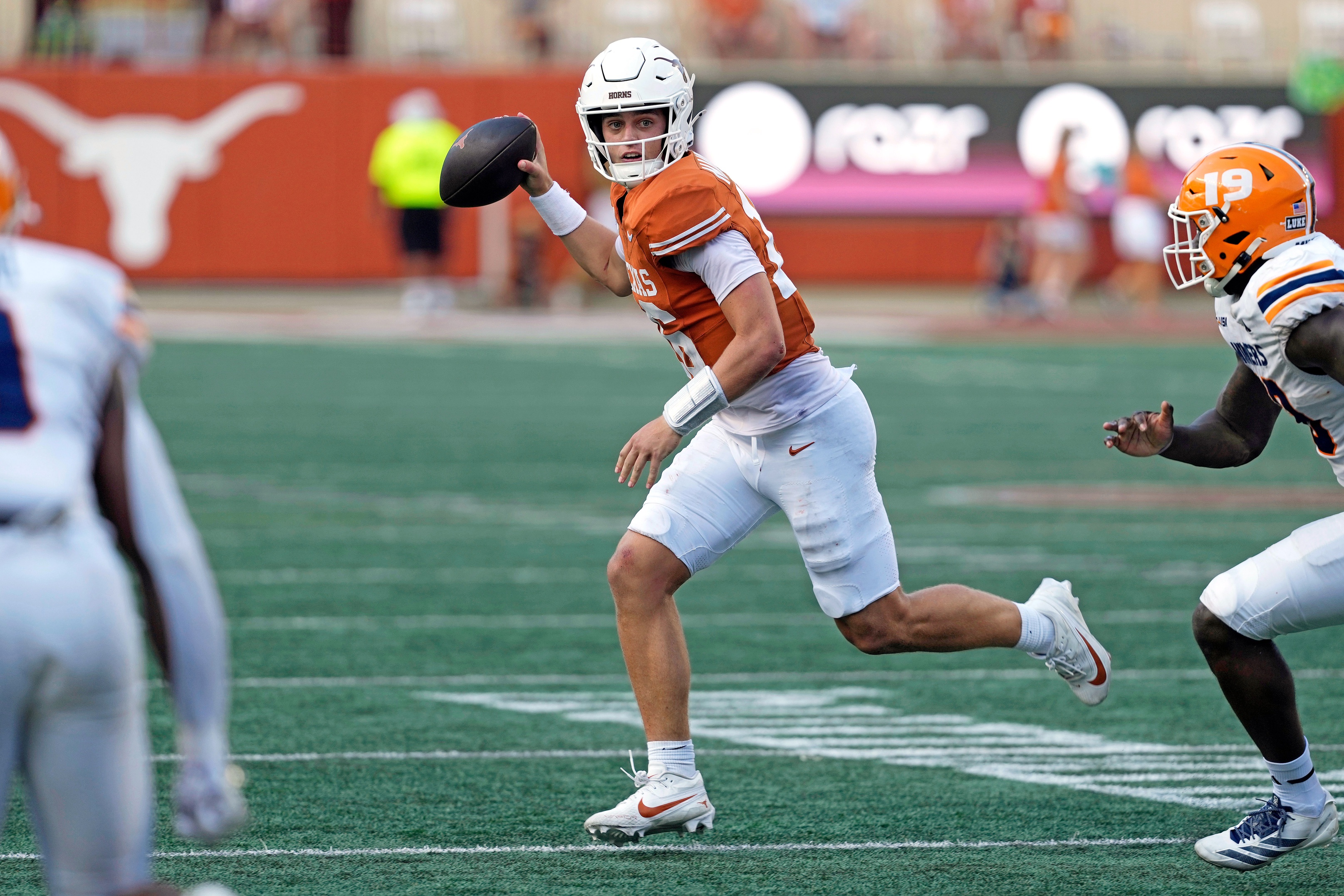 college football picks Arch Manning Texas Longhorns predictions best bet odds