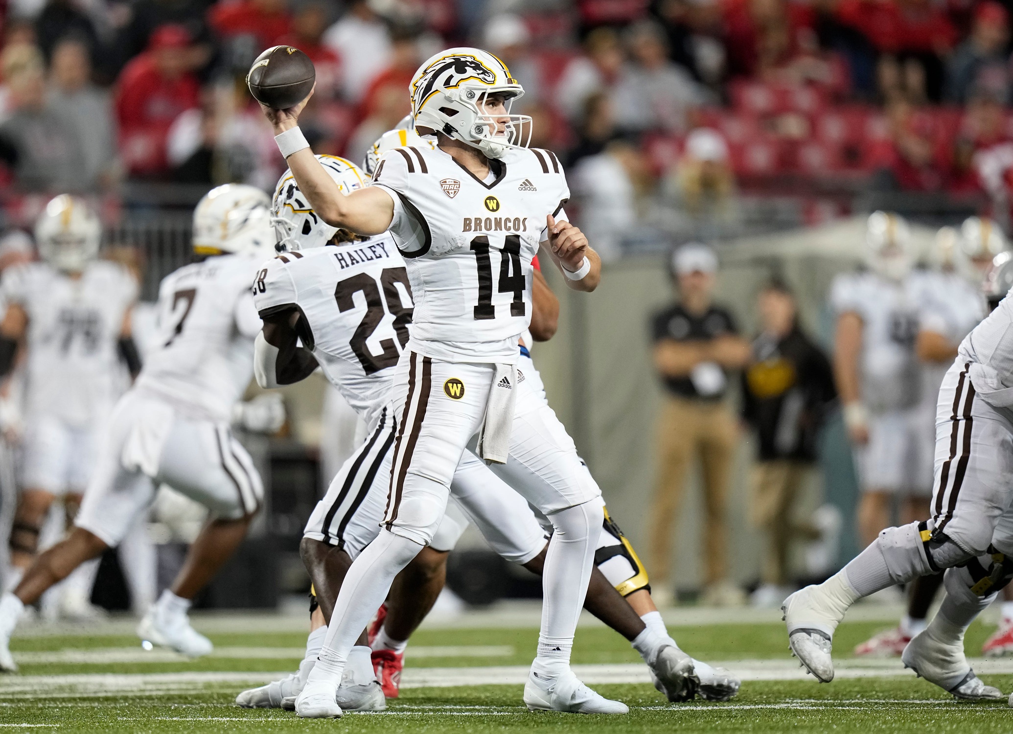 college football picks Broc Lowry Western Michigan Broncos predictions best bet odds