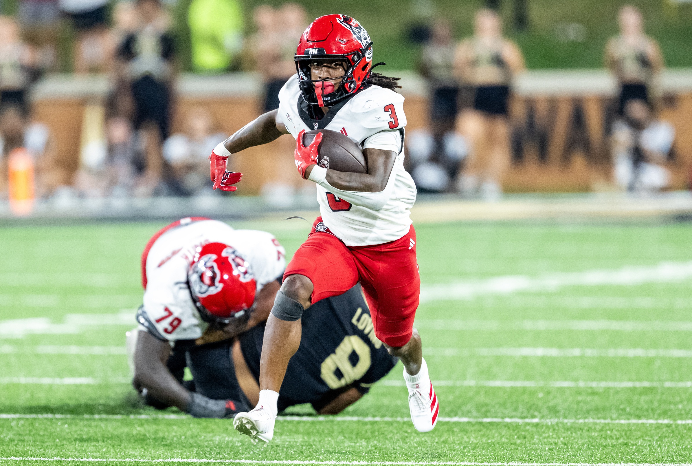 college football picks Hollywood Smothers NC State Wolfpack predictions best bet odds