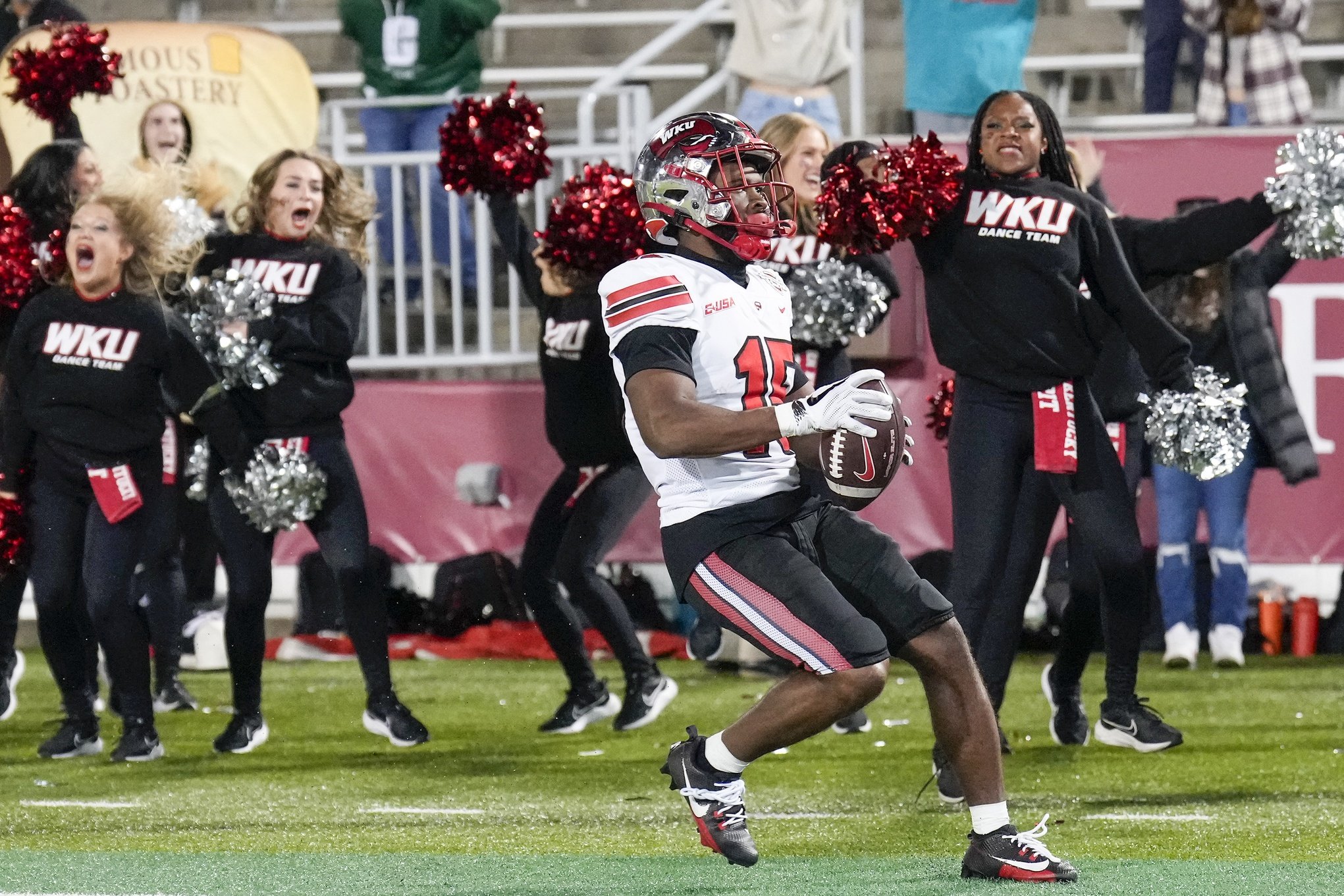 college football picks K.D. Hutchinson Western Kentucky Hilltoppers predictions best bet odds