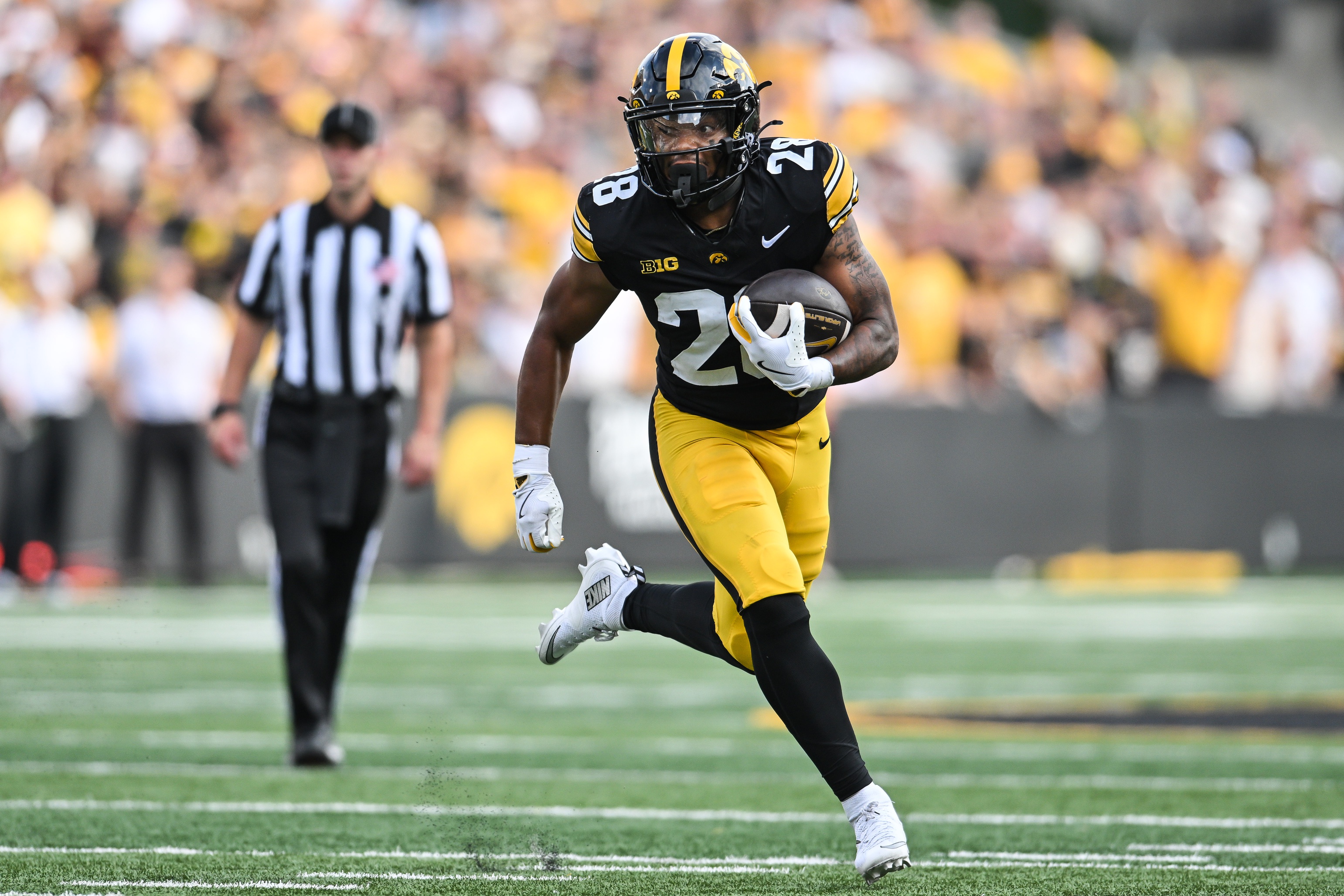 college football picks Kamari Moulton Iowa Hawkeyes predictions best bet odds