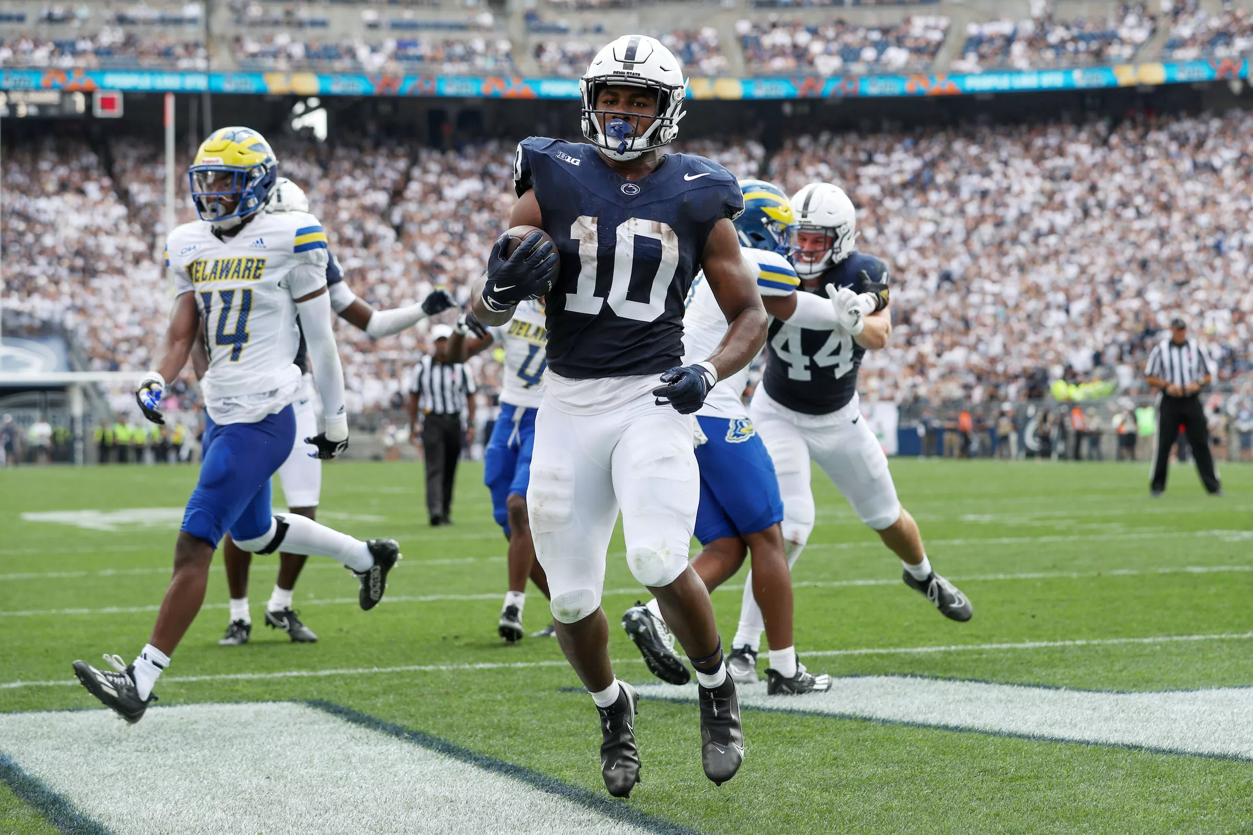 Nicholas Singleton of the Penn State Nittany Lions - College Football Predictions and Betting Odds