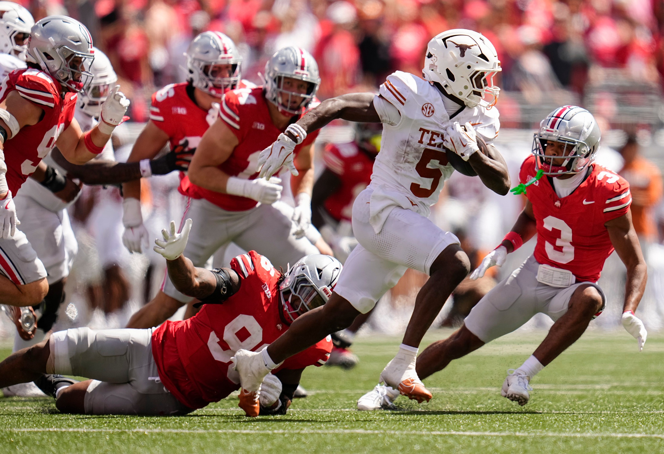 college football picks Quintrevion Wisner Texas Longhorns predictions best bet odds