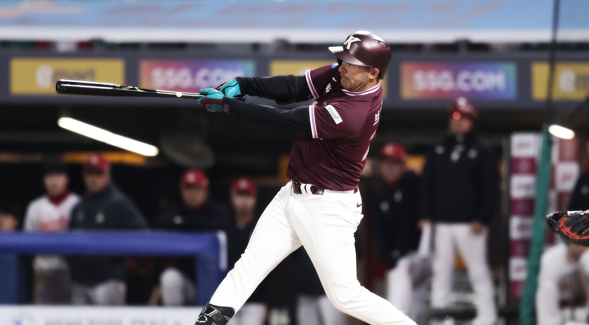 kbo picks Trenton Brooks Kiwoom Heroes predictions best bet odds