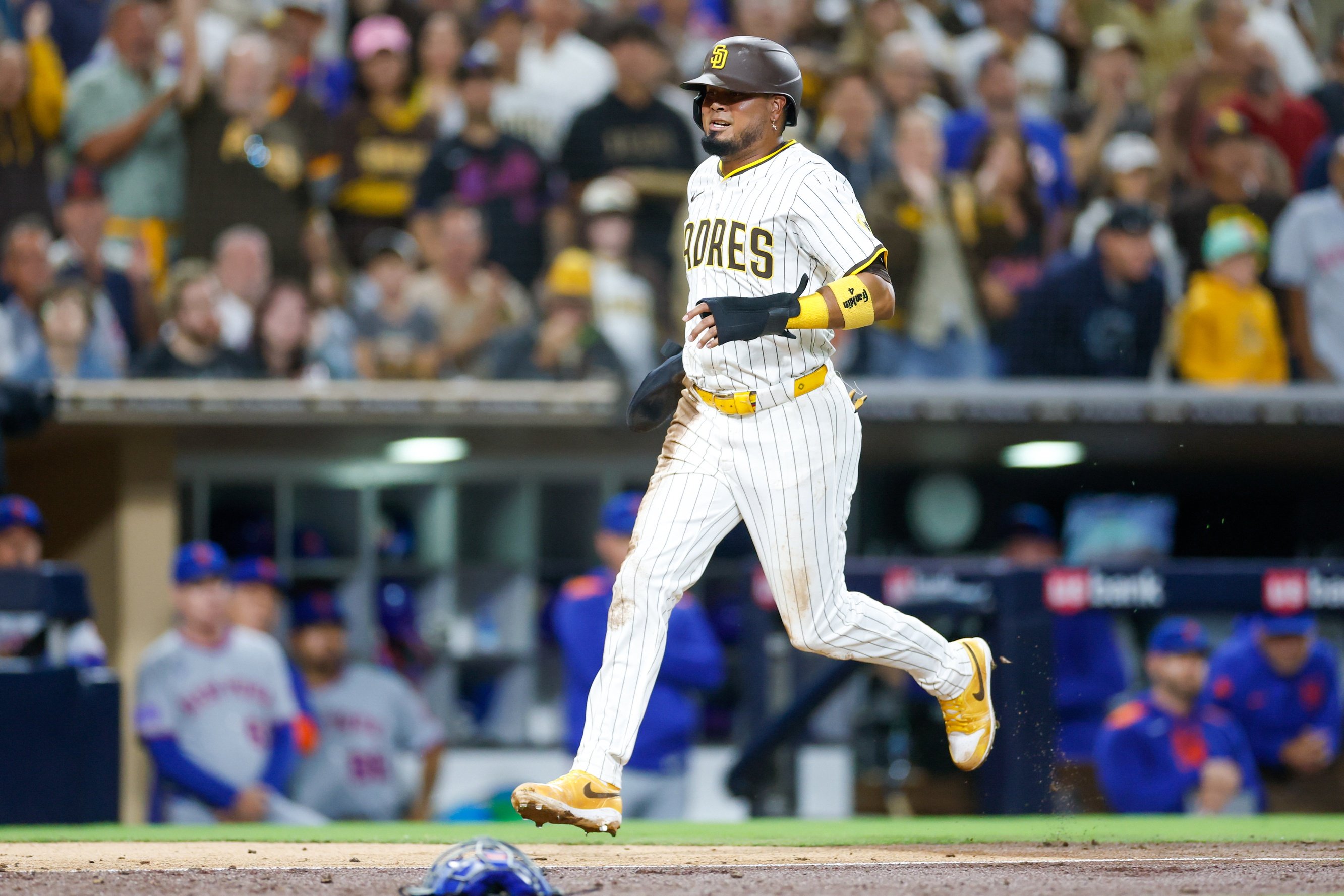 mlb picks Luis Arraez San Diego Padres predictions best bet odds