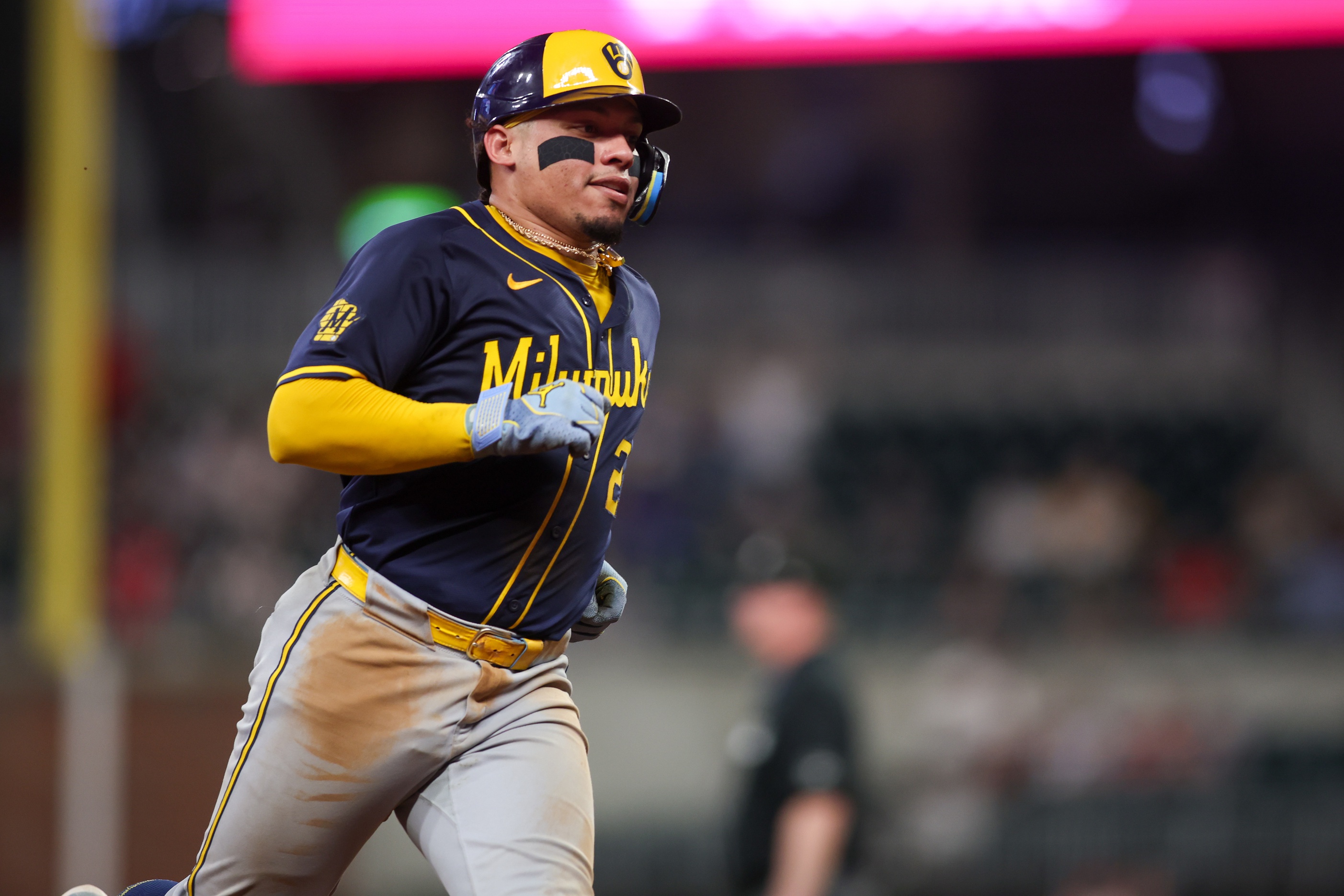 MLB Predictions and Betting Odds for William Contreras and the Brewers
