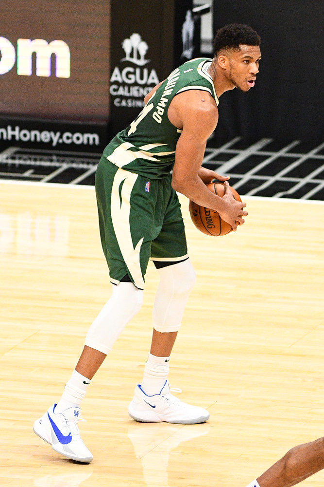 nba picks Giannis Antetokounmpo Milwaukee Bucks predictions best bet odds