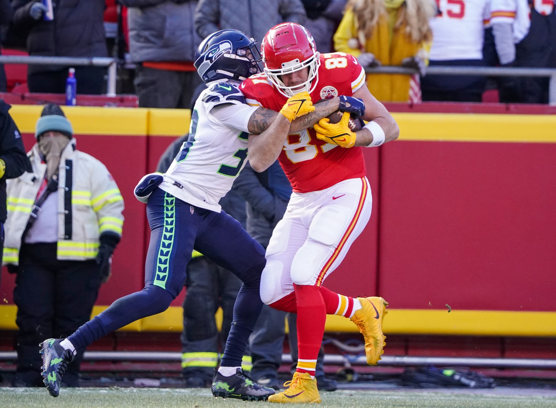 NFL confidence pool picks Week 18 Travis Kelce Kansas City Chiefs