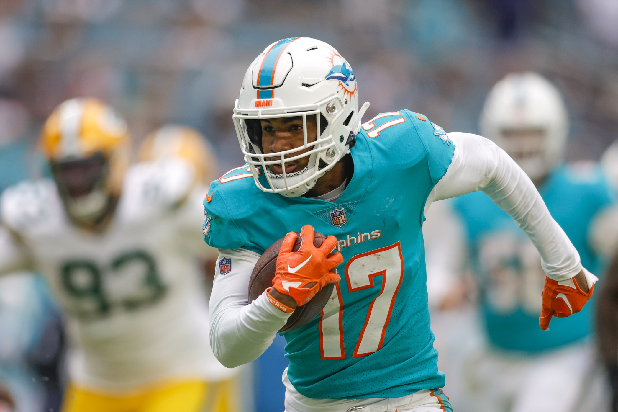 nfl picks Jaylen Waddle miami dolphins predictions best bet odds