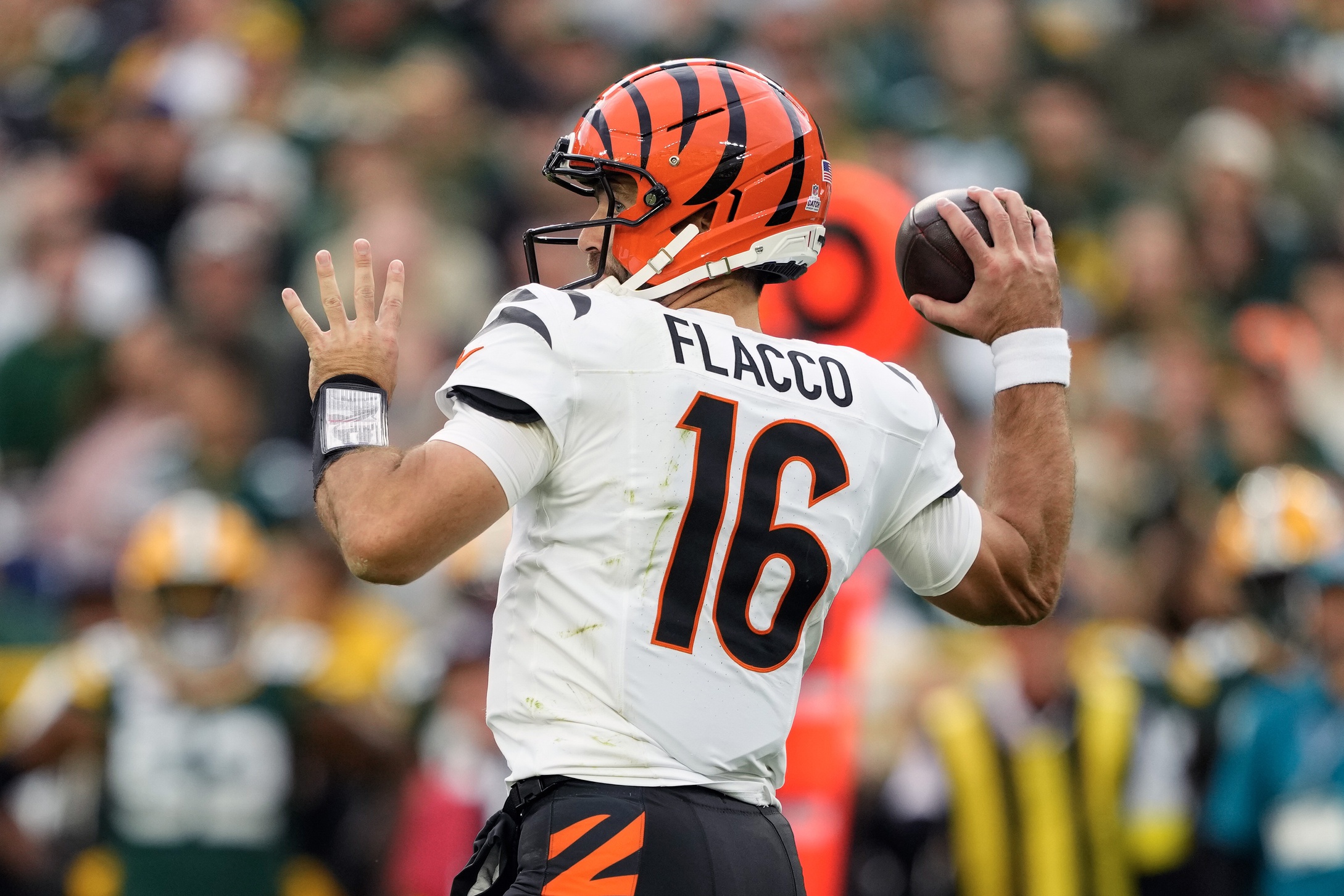 nfl picks Joe Flacco Cincinnati Bengals predictions best bet odds