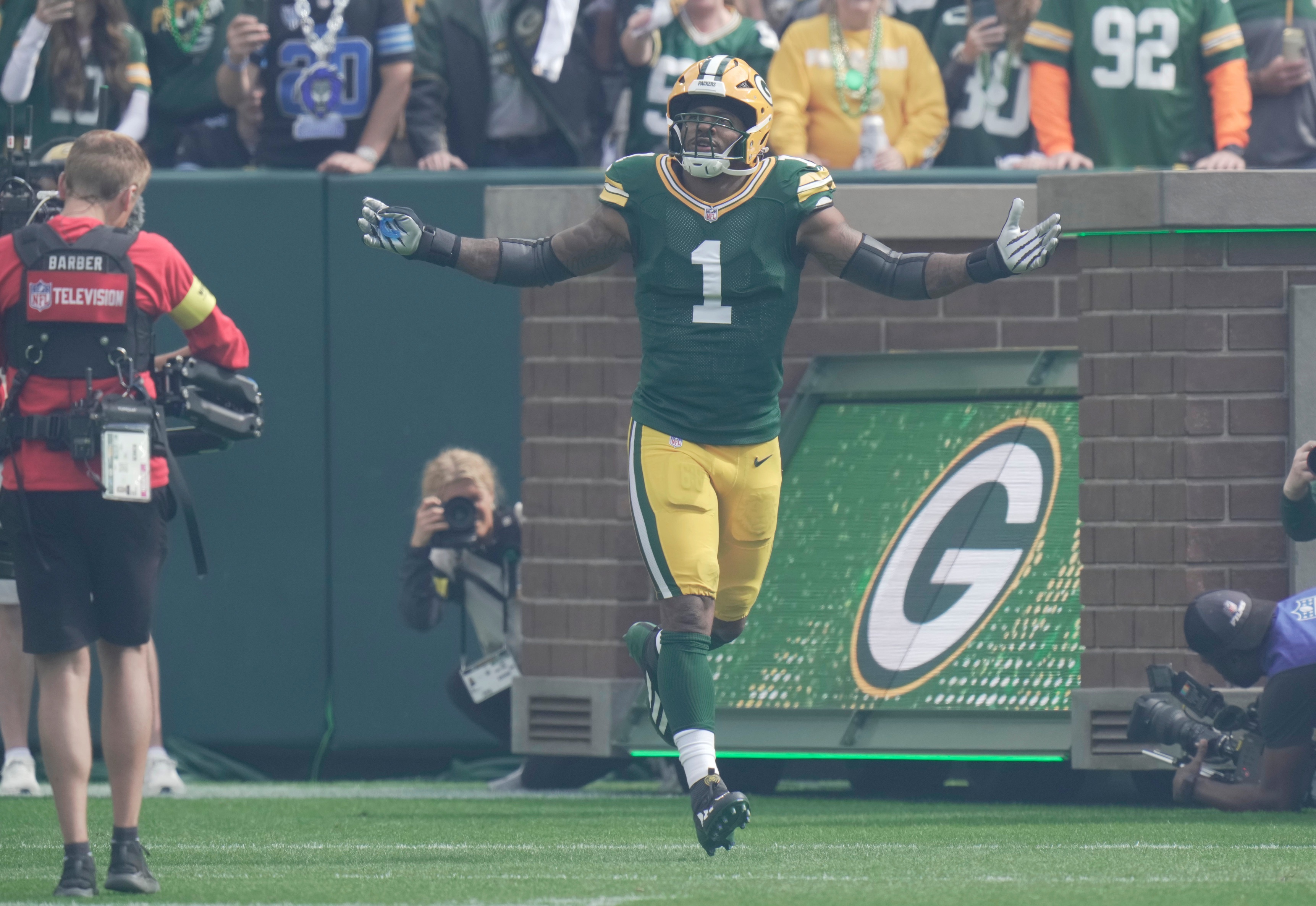 Sunday Night Football picks Green Bay Packers vs Dallas Cowboys Micah Parsons