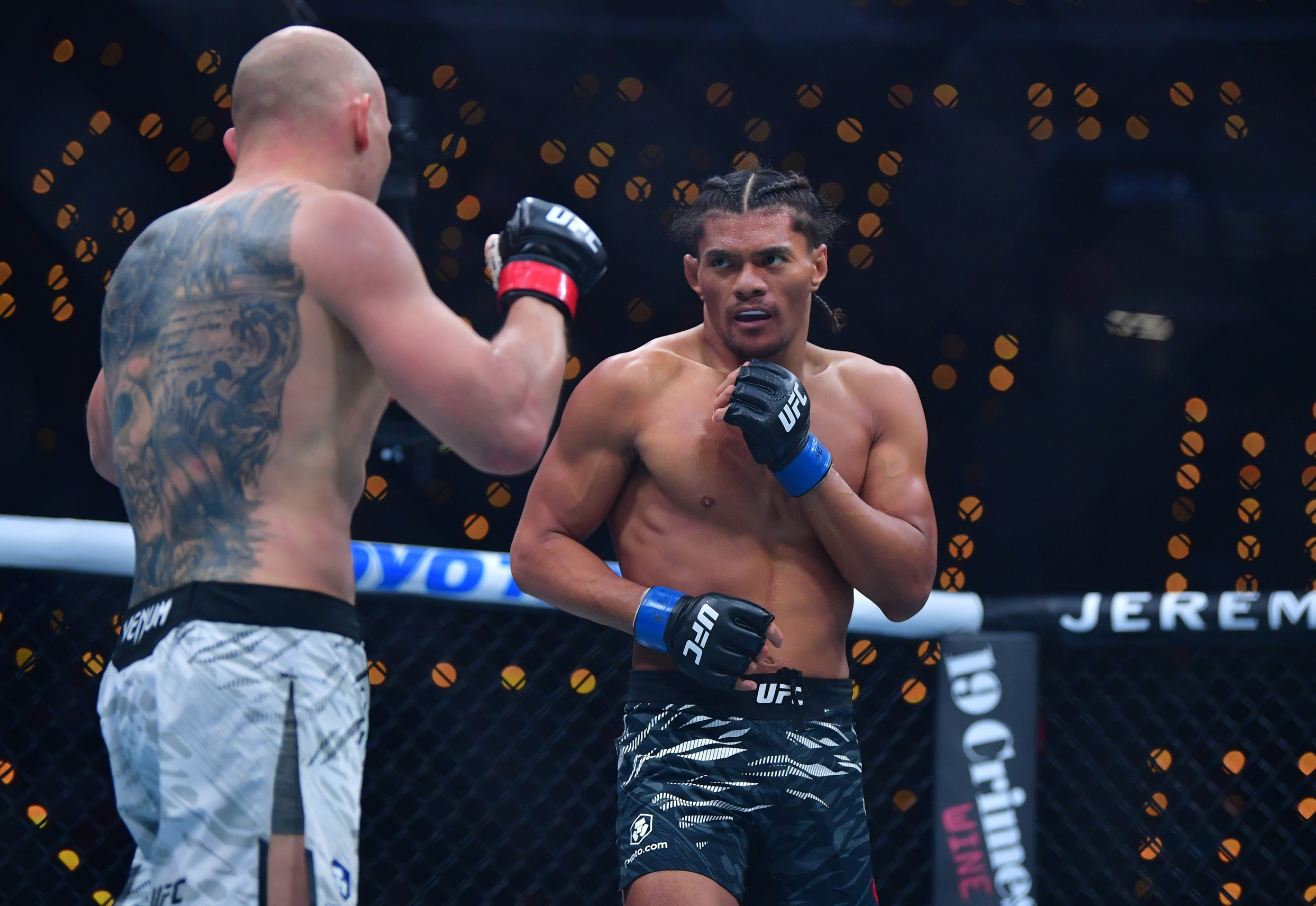 MMA Predictions and Odds for Billy Elekana