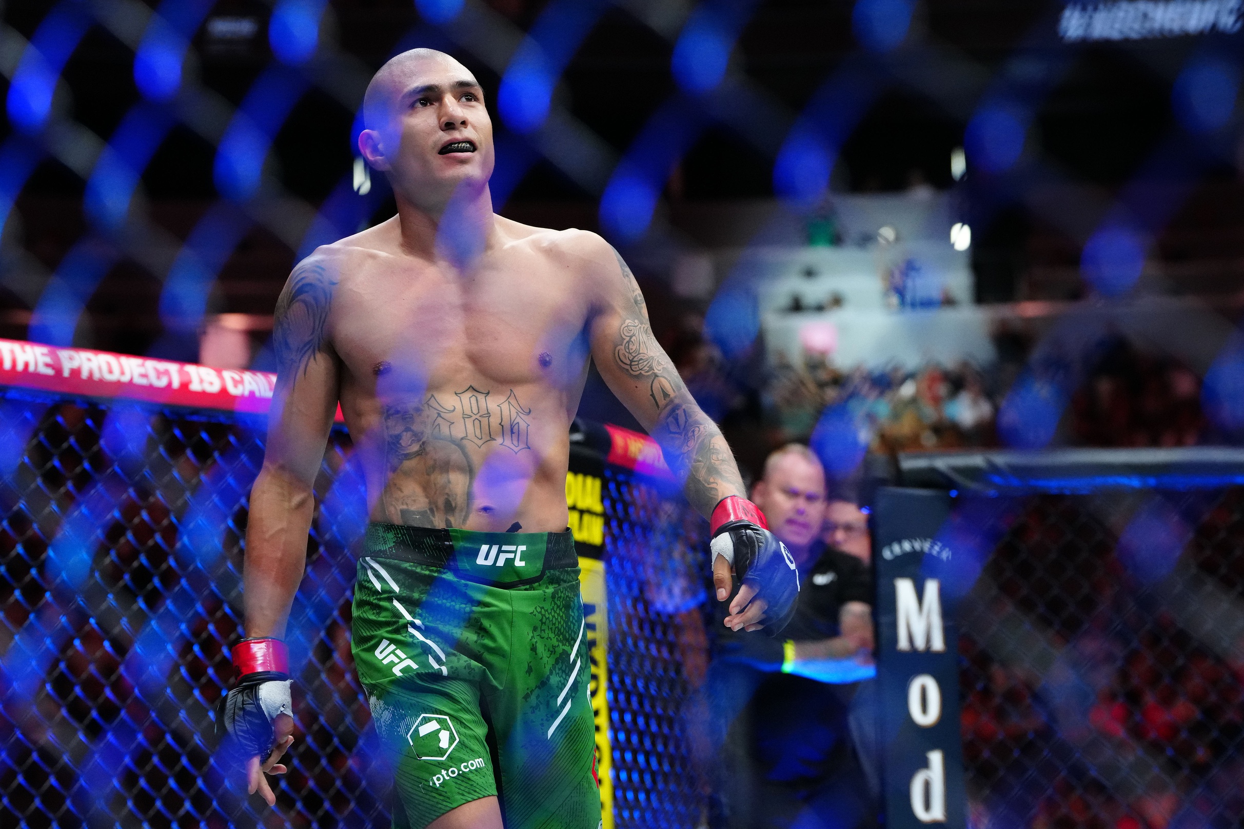 ufc picks Edgar Chairez ufc predictions best bet odds
