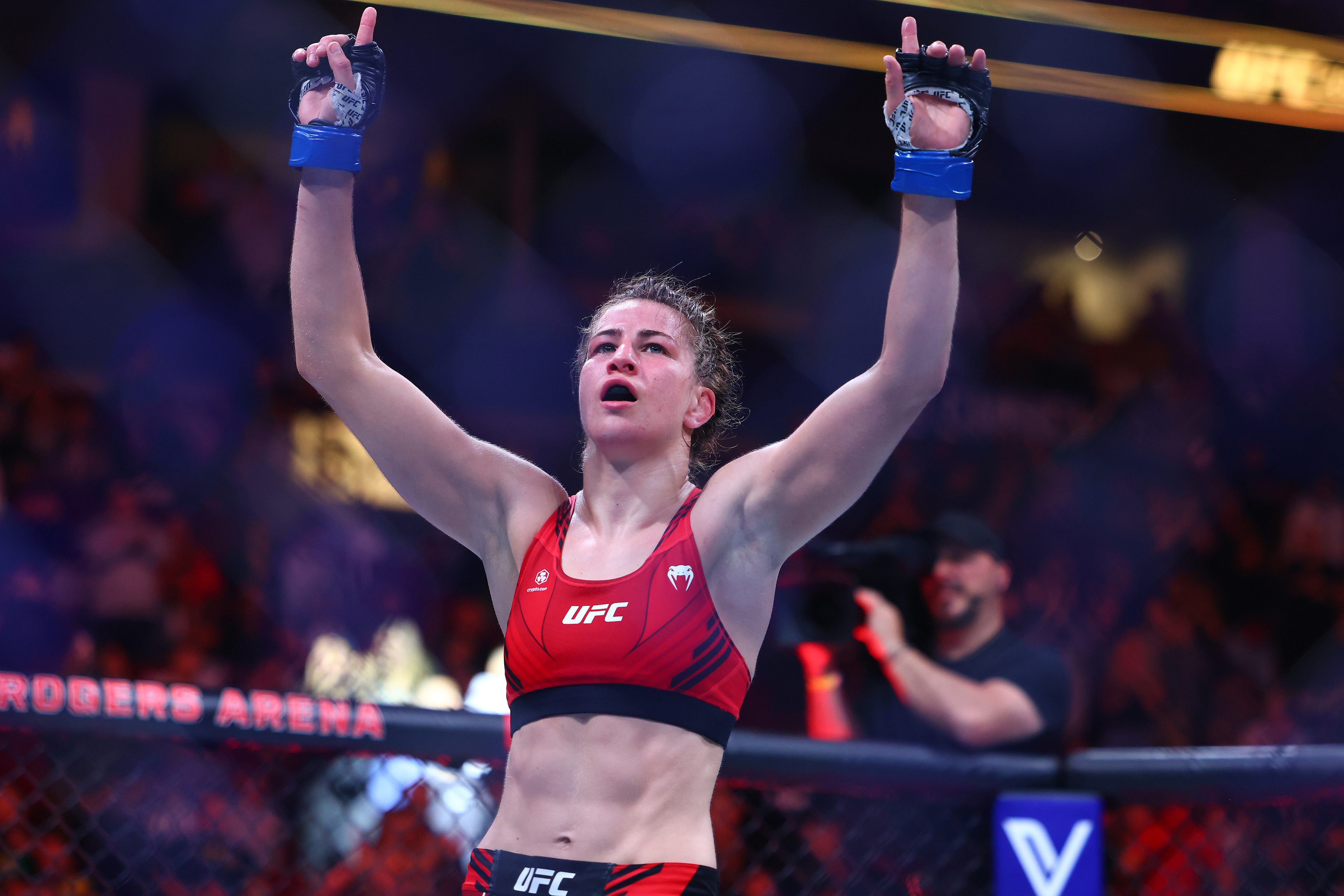 UFC predictions and betting odds for Jasmine Jasudavicius