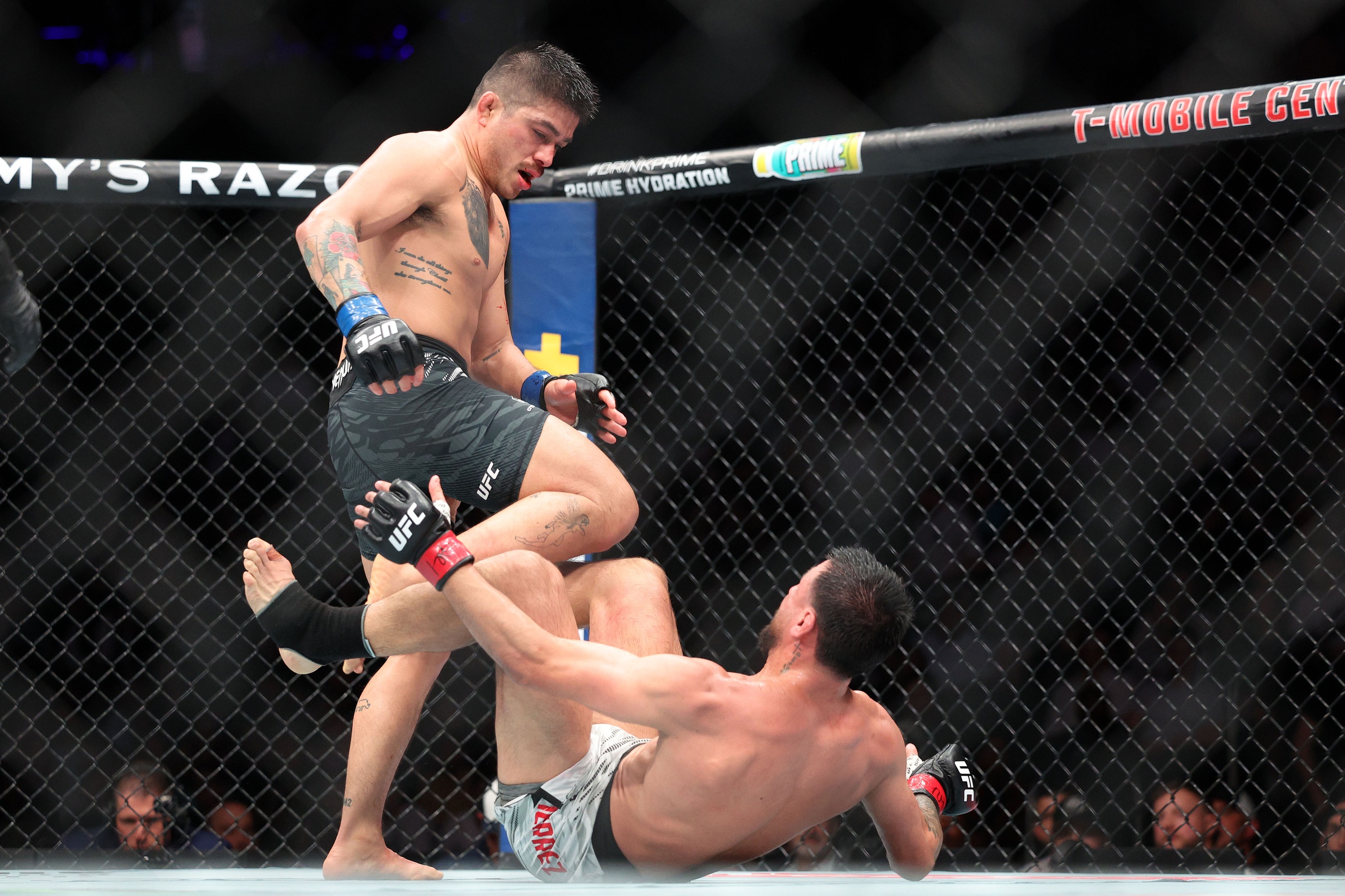 ufc picks John Castaneda predictions best bet odds