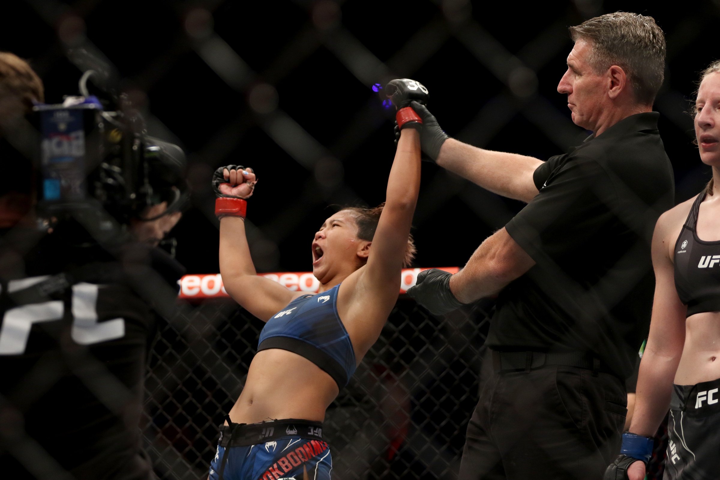 Loma Lookboonmee vs Jaqueline Amorim Pick, 05/30/2026 Predictions UFC Macau Odds