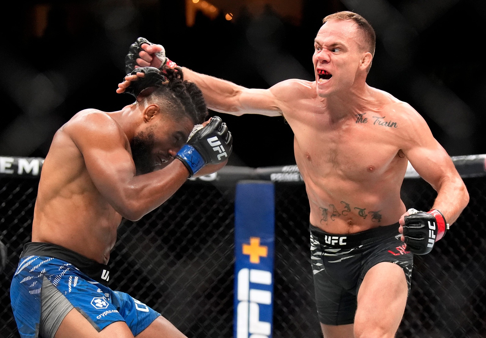 ufc picks Nate Landwehr predictions best bet odds