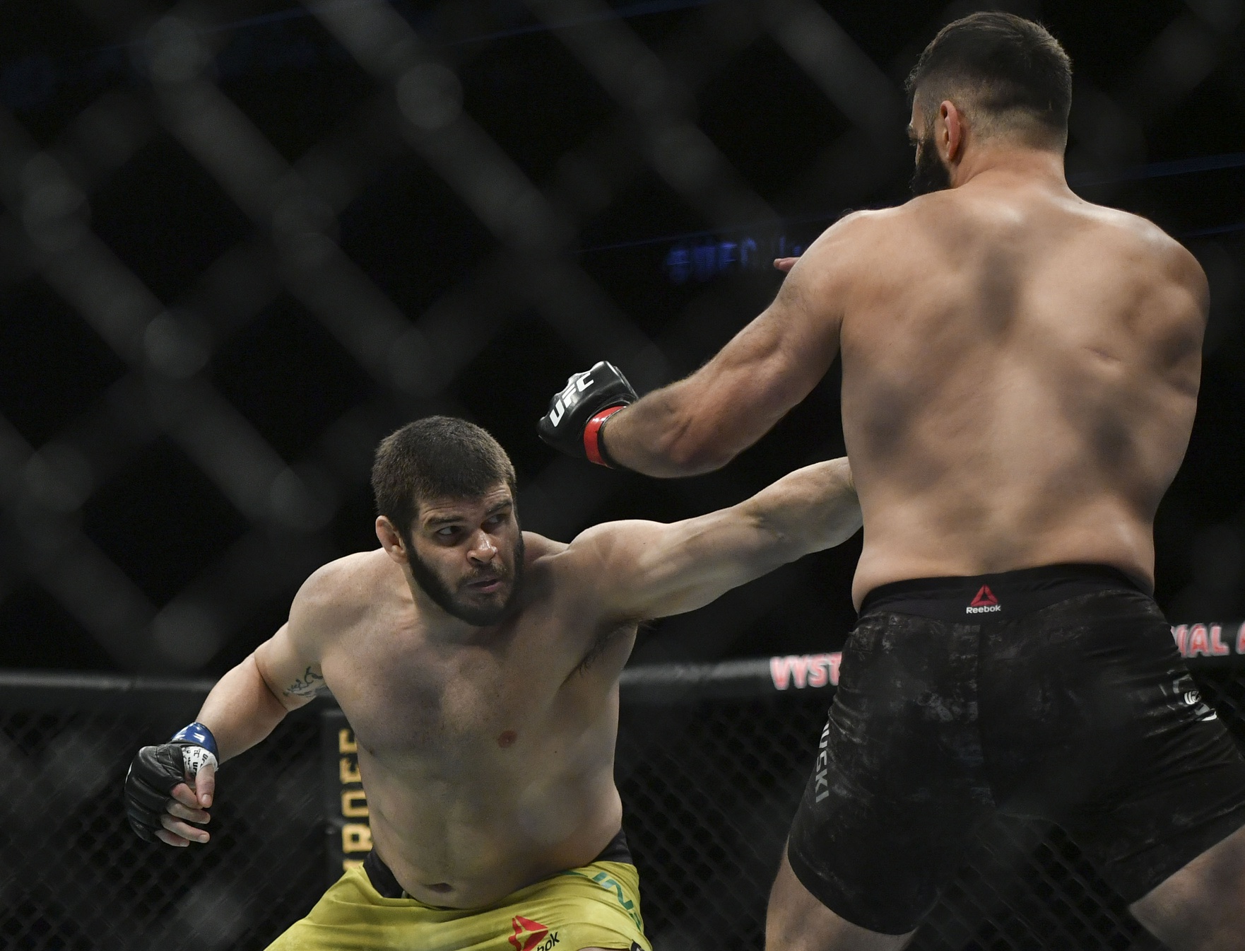 Philipe Lins vs Ion Cutelaba Pick, 10/7/2023 Predictions UFC Vegas 80 Odds