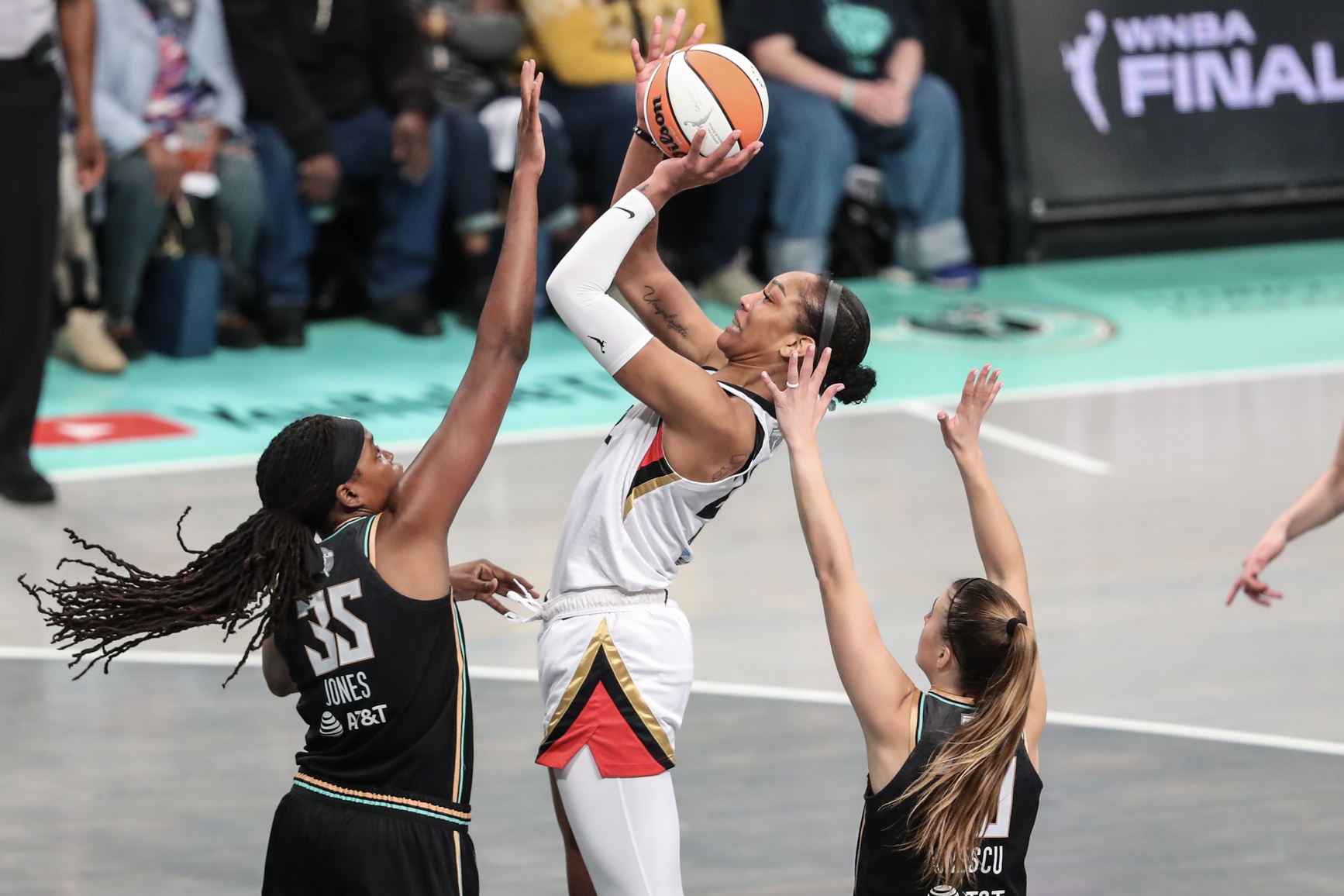 WNBA Picks - A'ja Wilson Las Vegas Aces Predictions Best Bet Odds